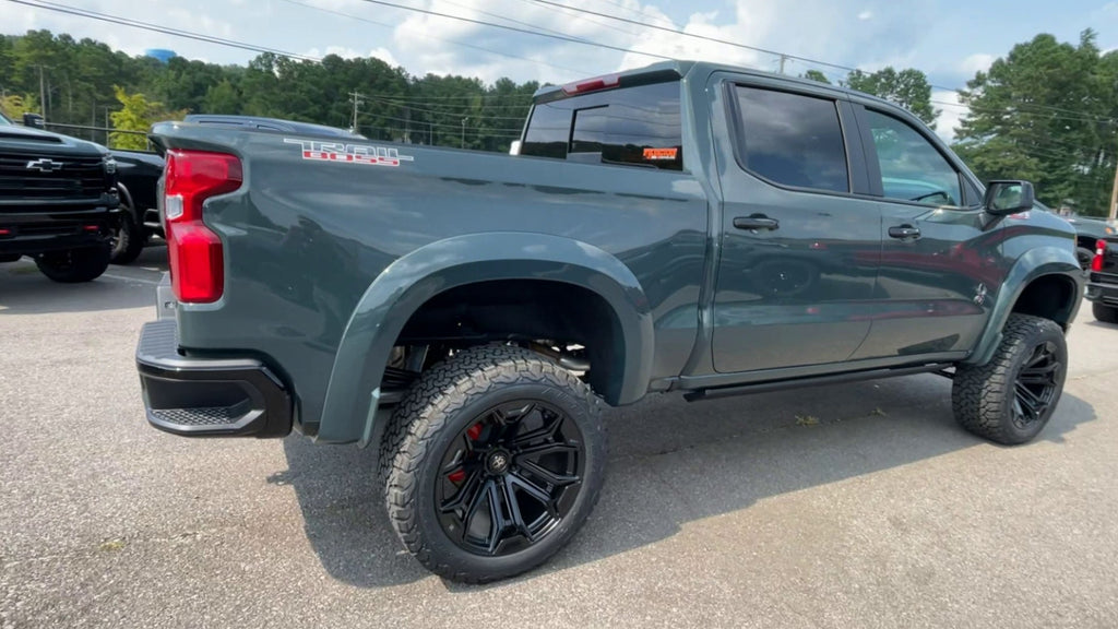 Vehicle Image 9