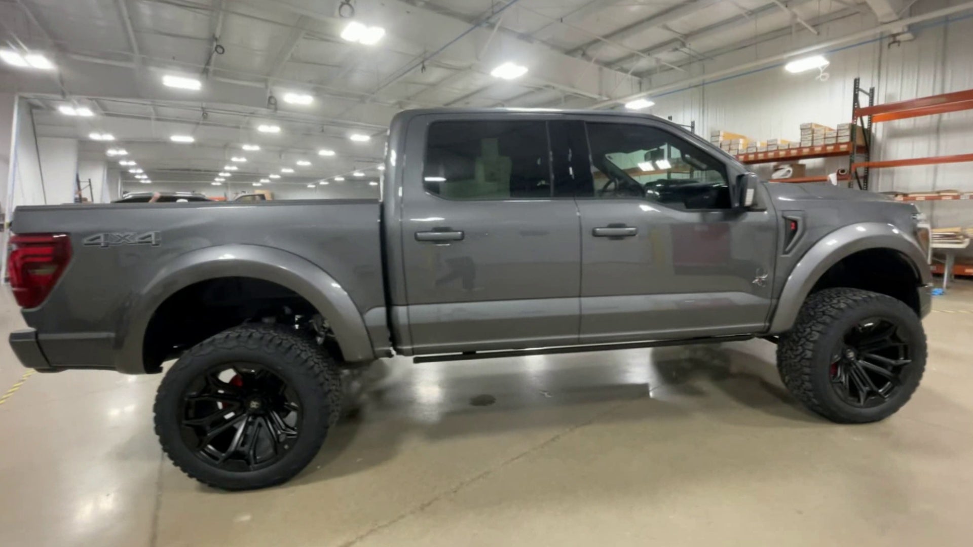 Vehicle Image 9