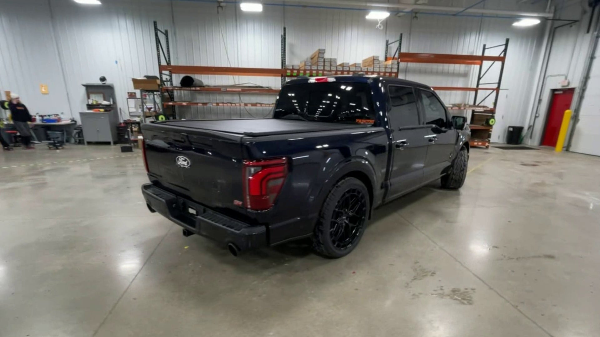Vehicle Image 9