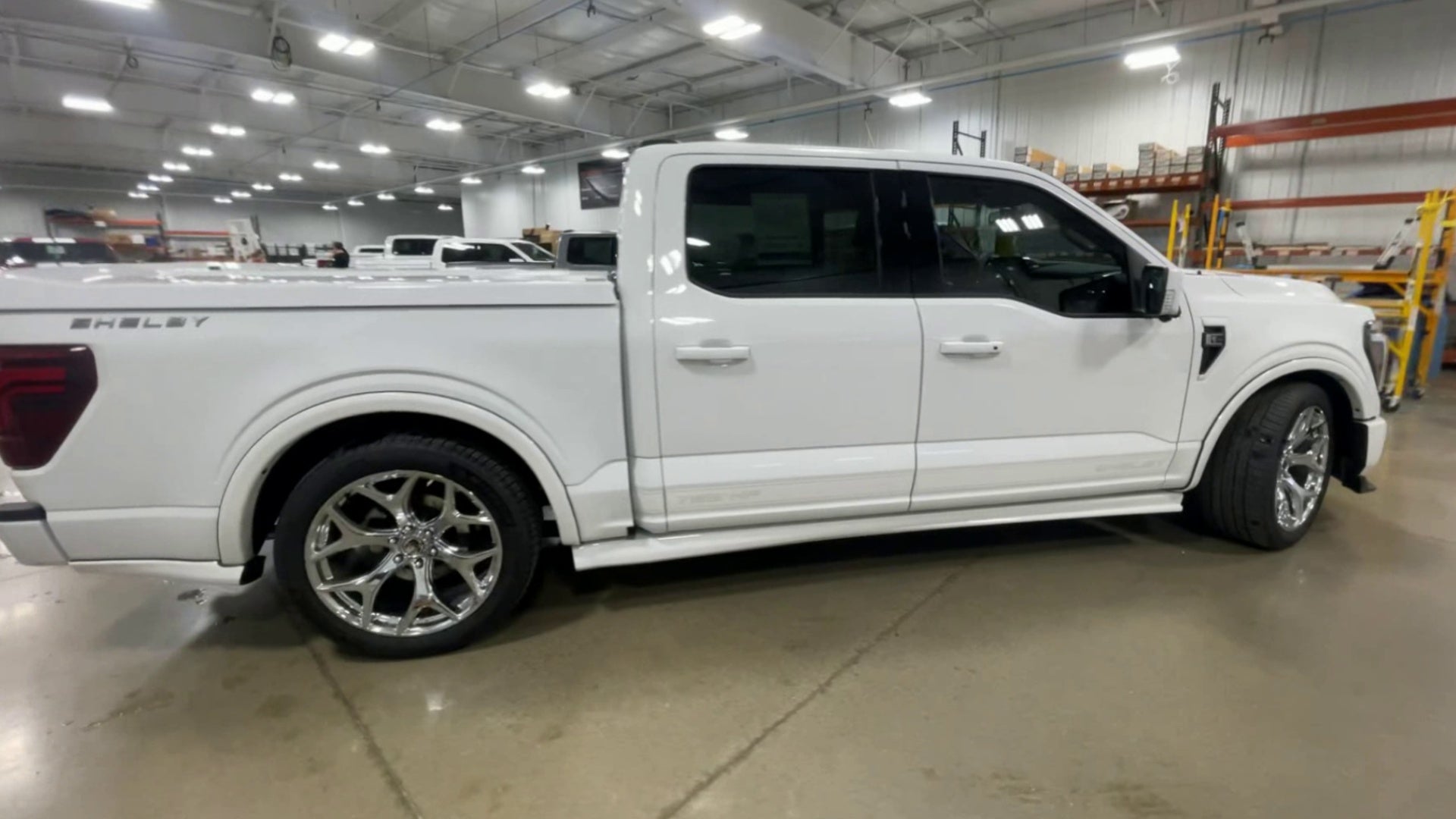 Vehicle Image 9