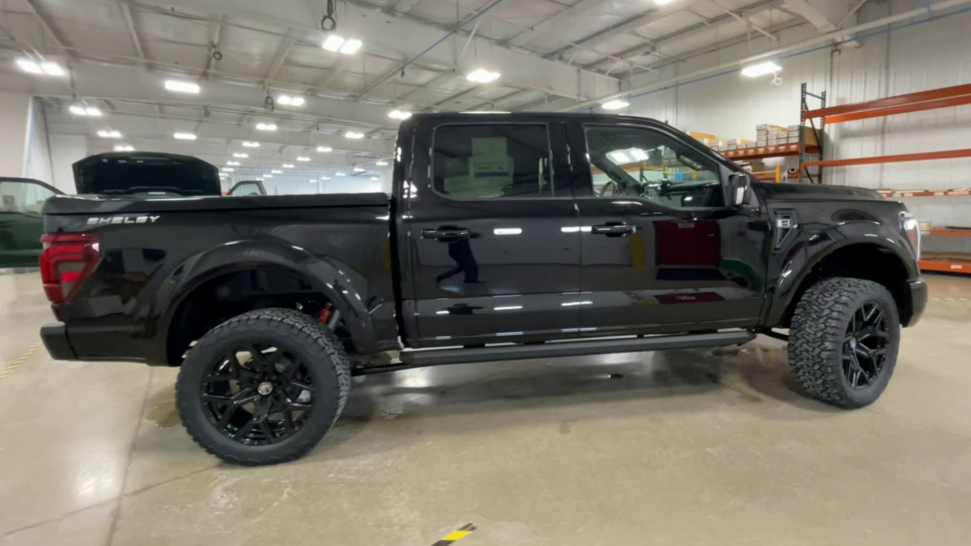 Vehicle Image 9
