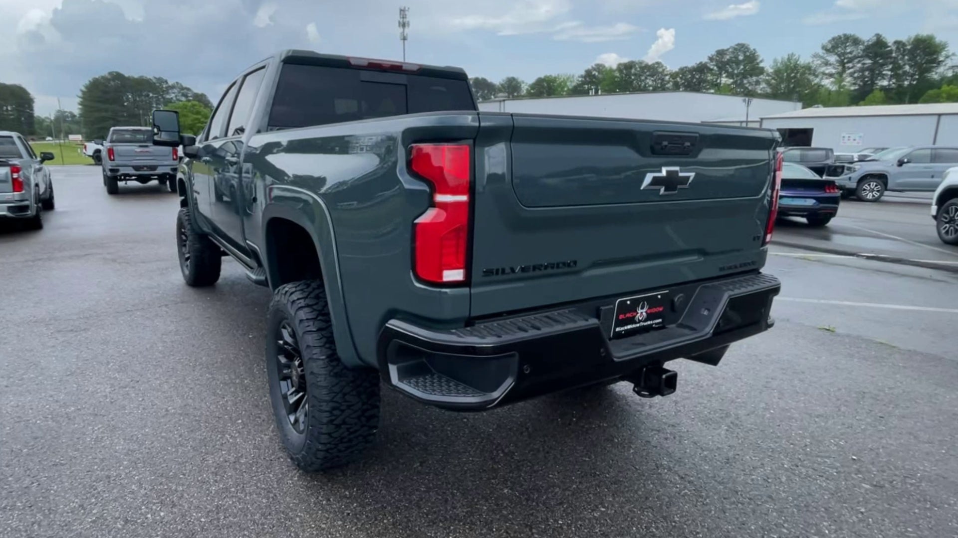 Vehicle Image 9