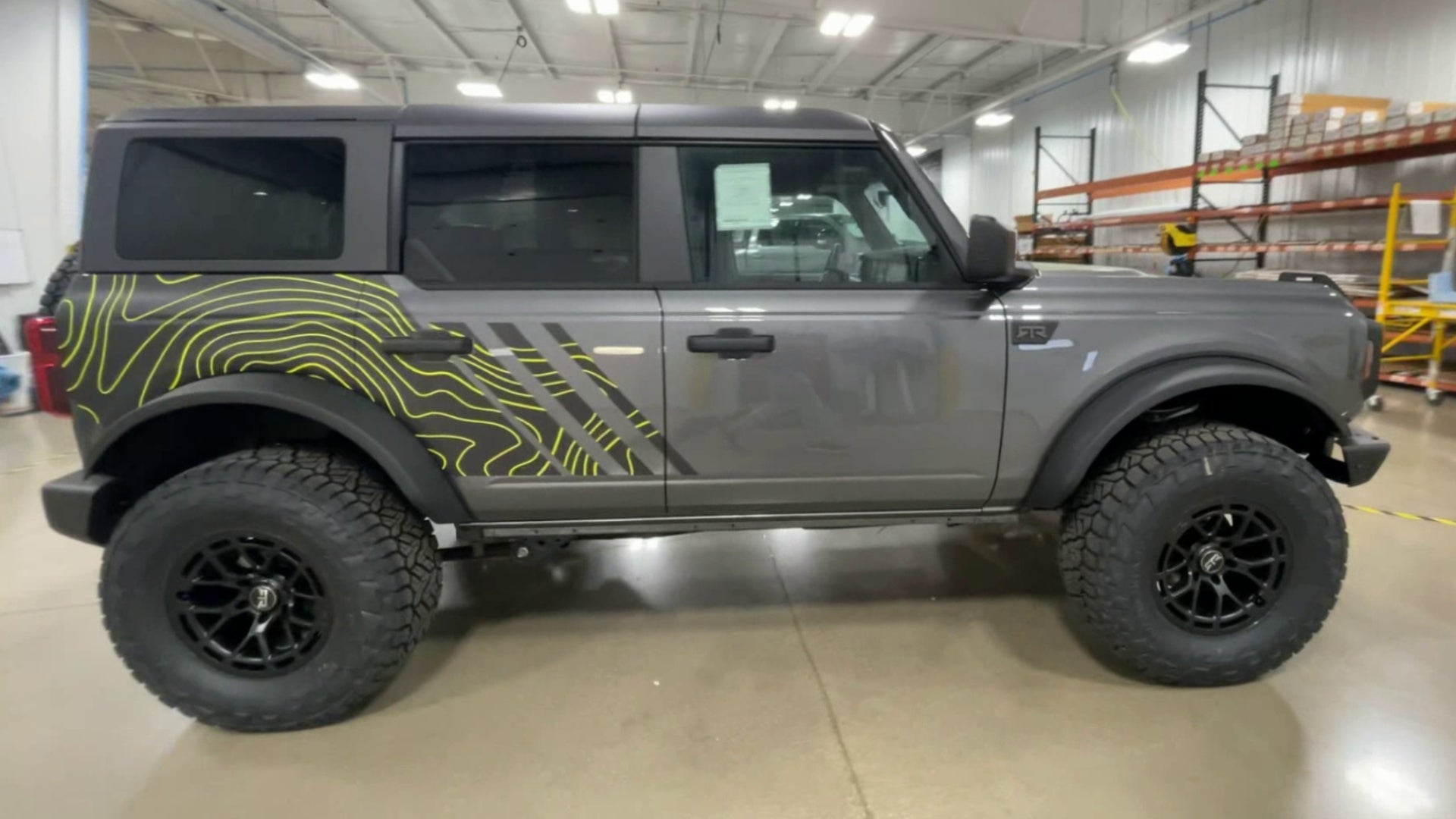 Vehicle Image 9