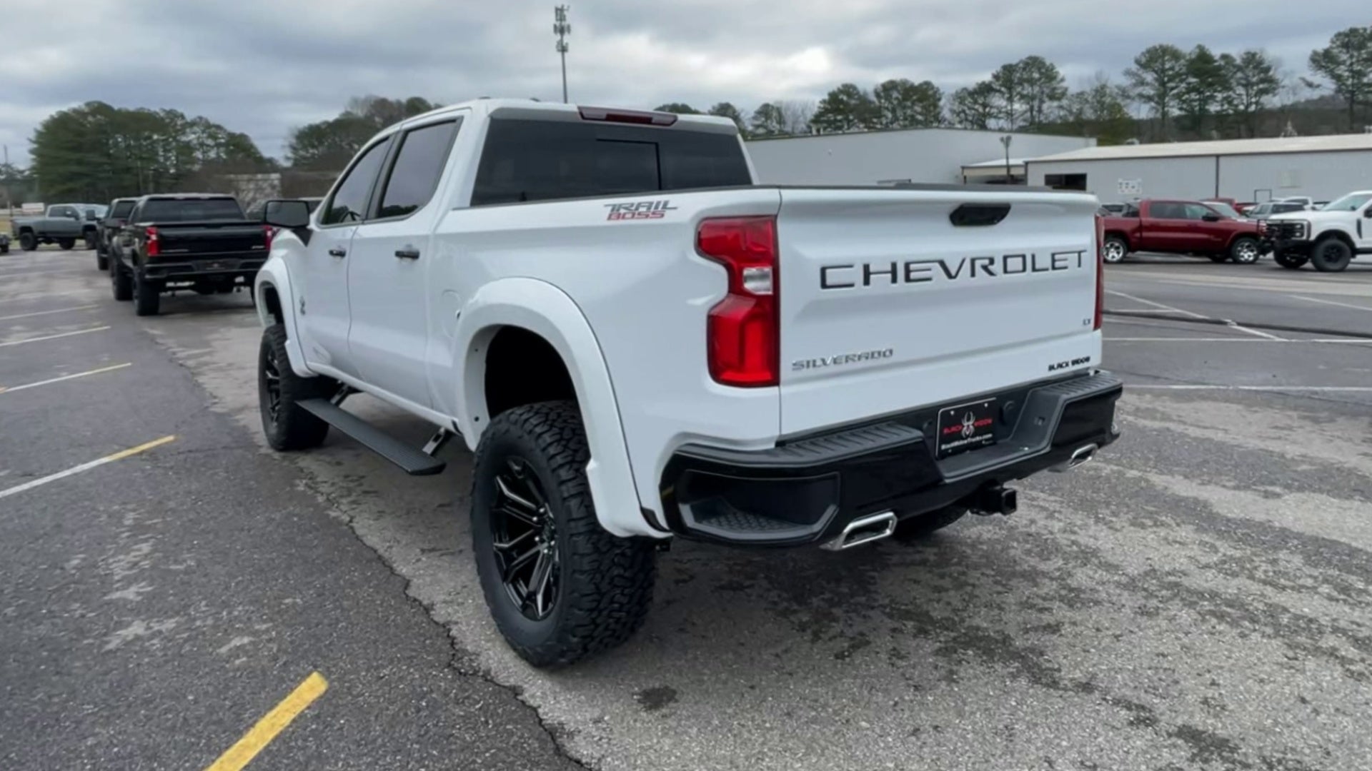 Vehicle Image 9