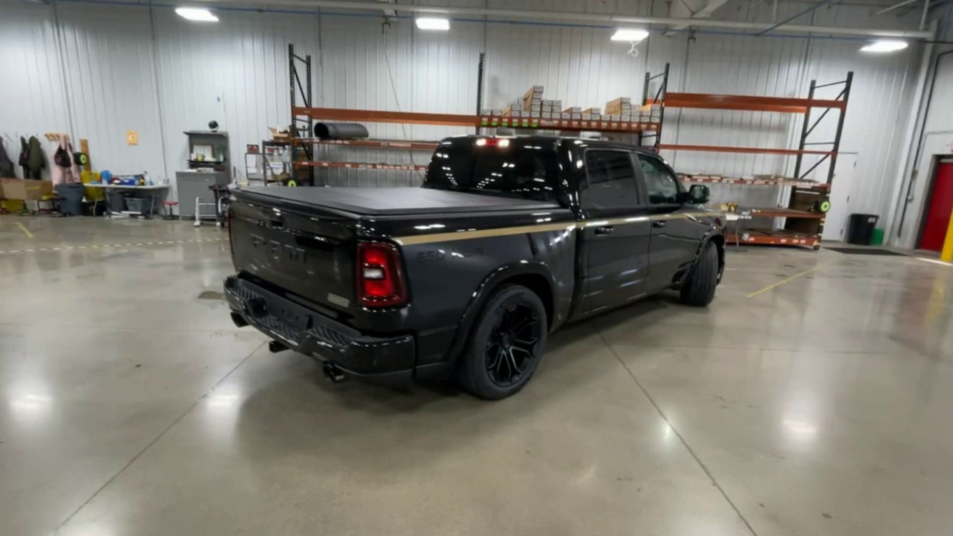 Vehicle Image 9