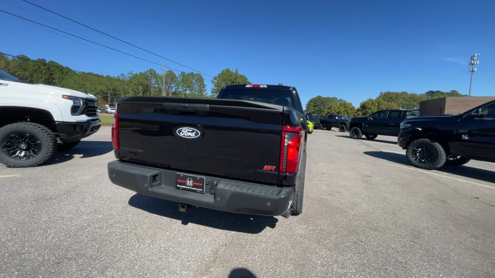 Vehicle Image 9