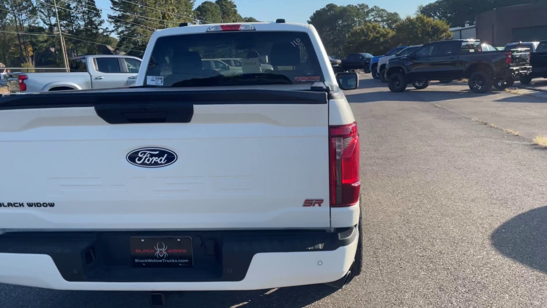 Vehicle Image 9