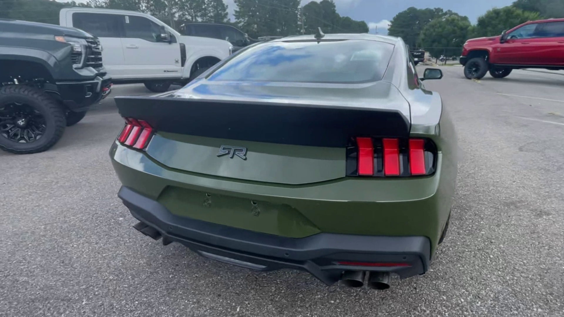 Vehicle Image 9