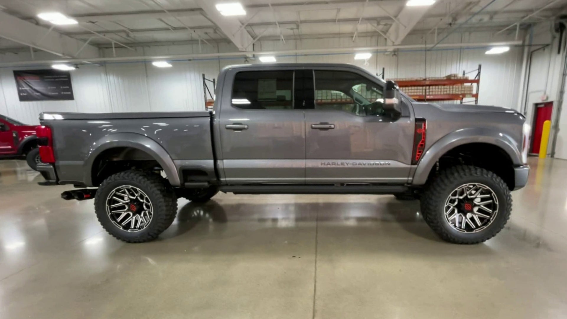 Vehicle Image 9