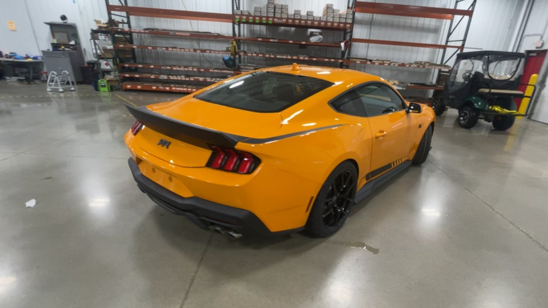 Vehicle Image 9