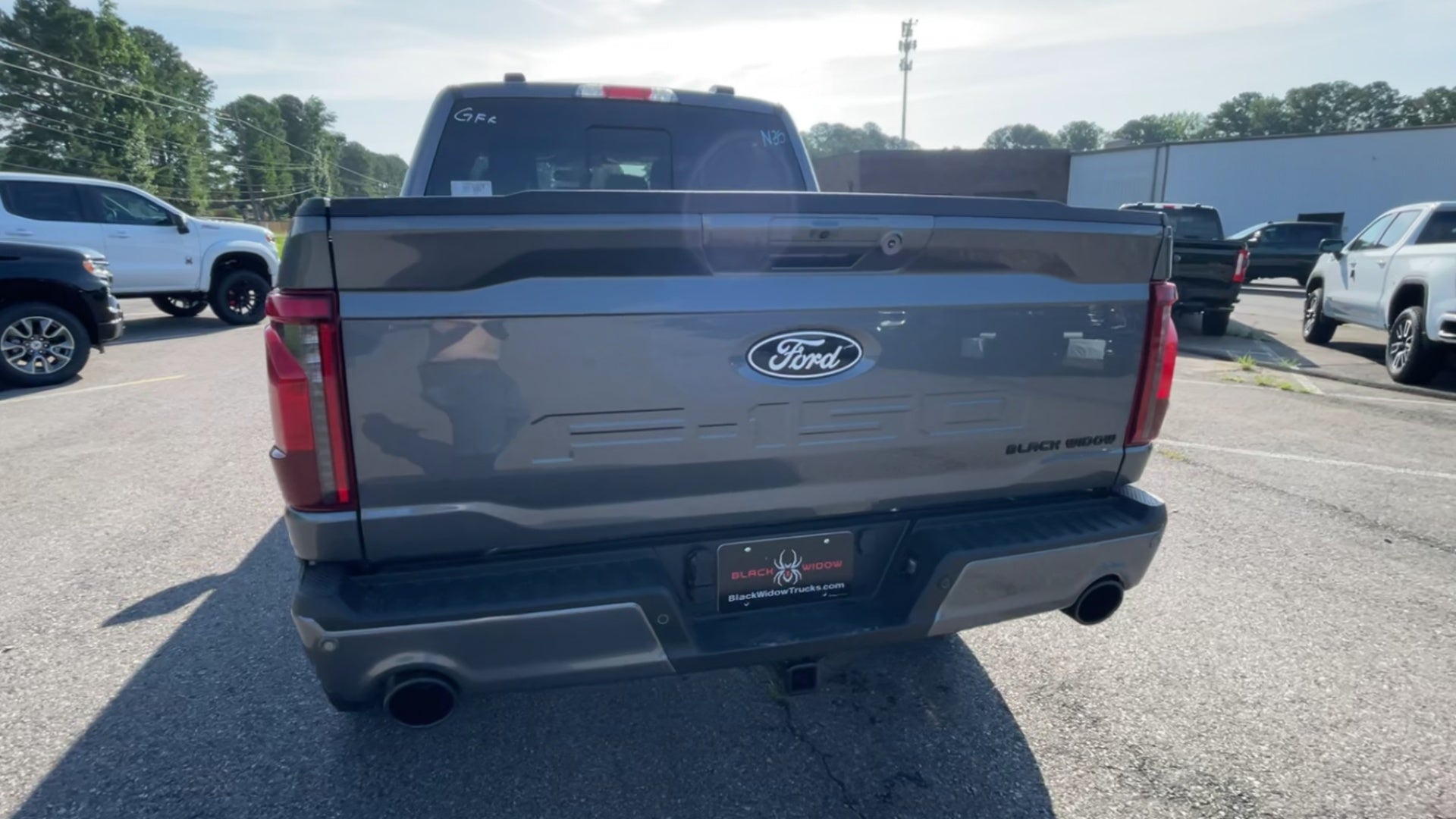 Vehicle Image 9