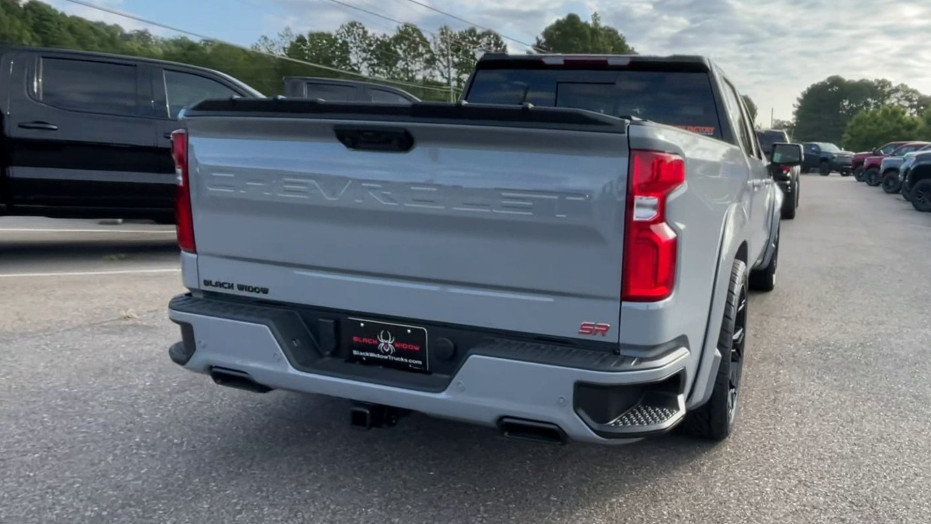 Vehicle Image 9