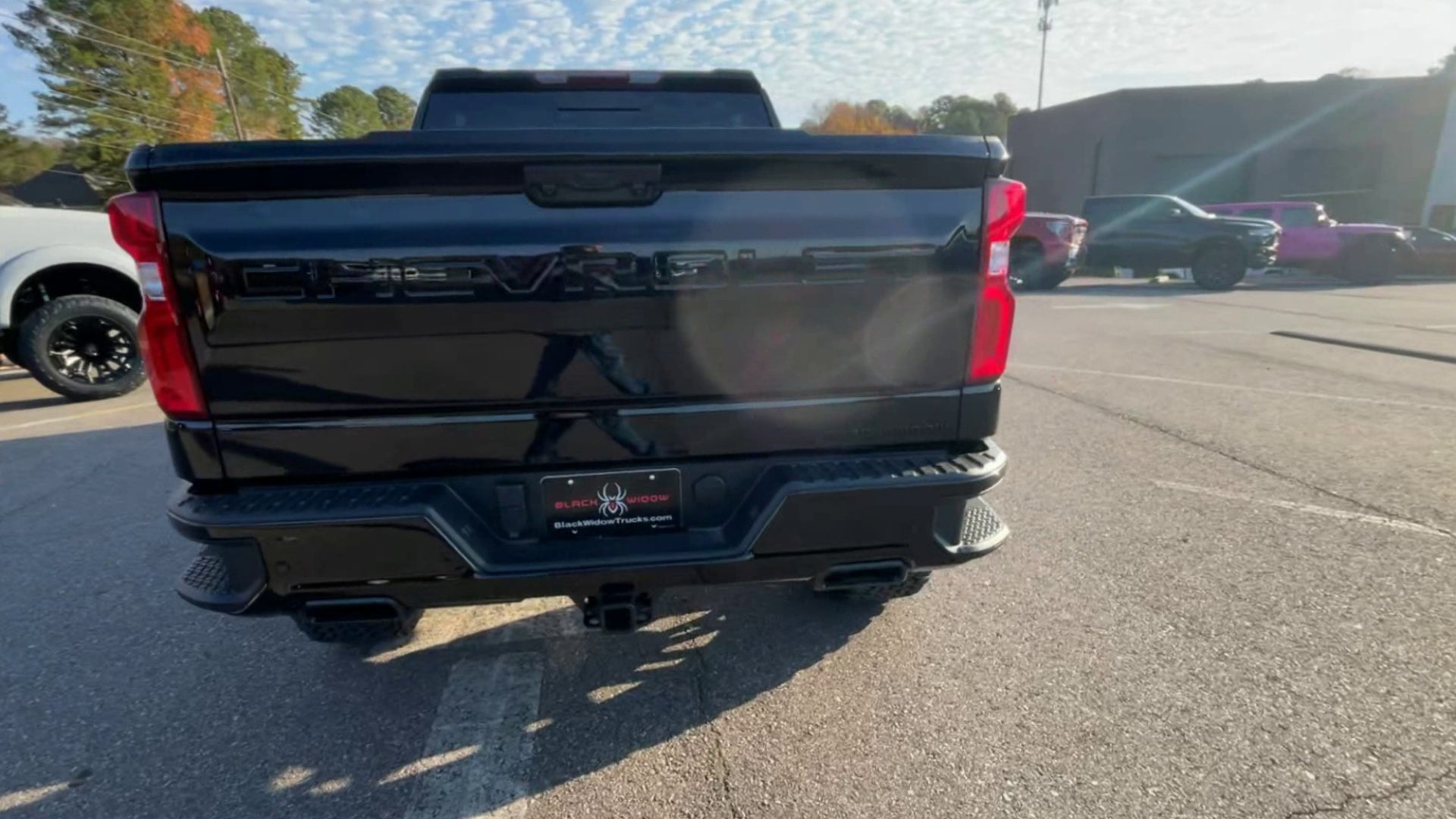 Vehicle Image 9