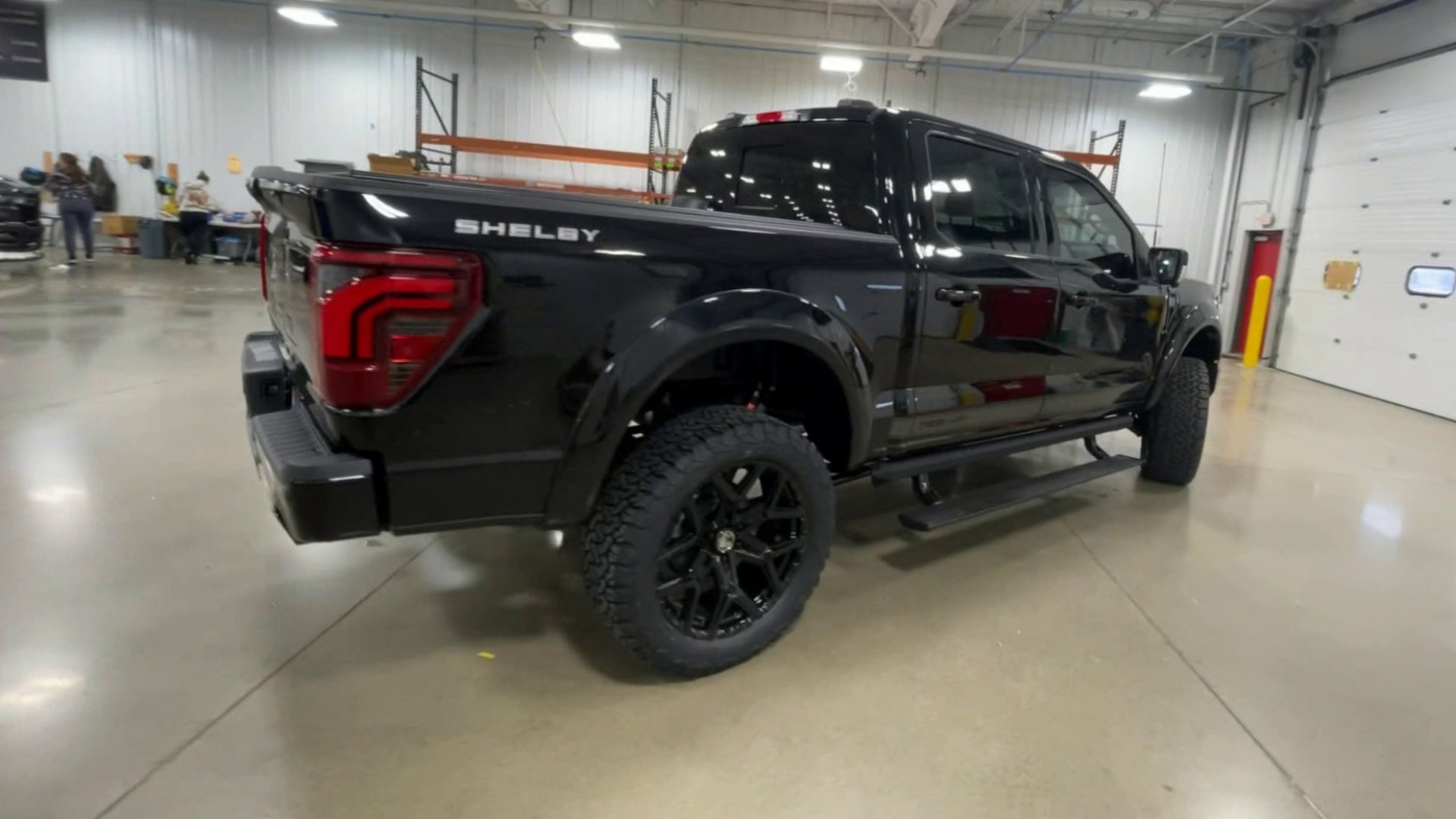 Vehicle Image 9
