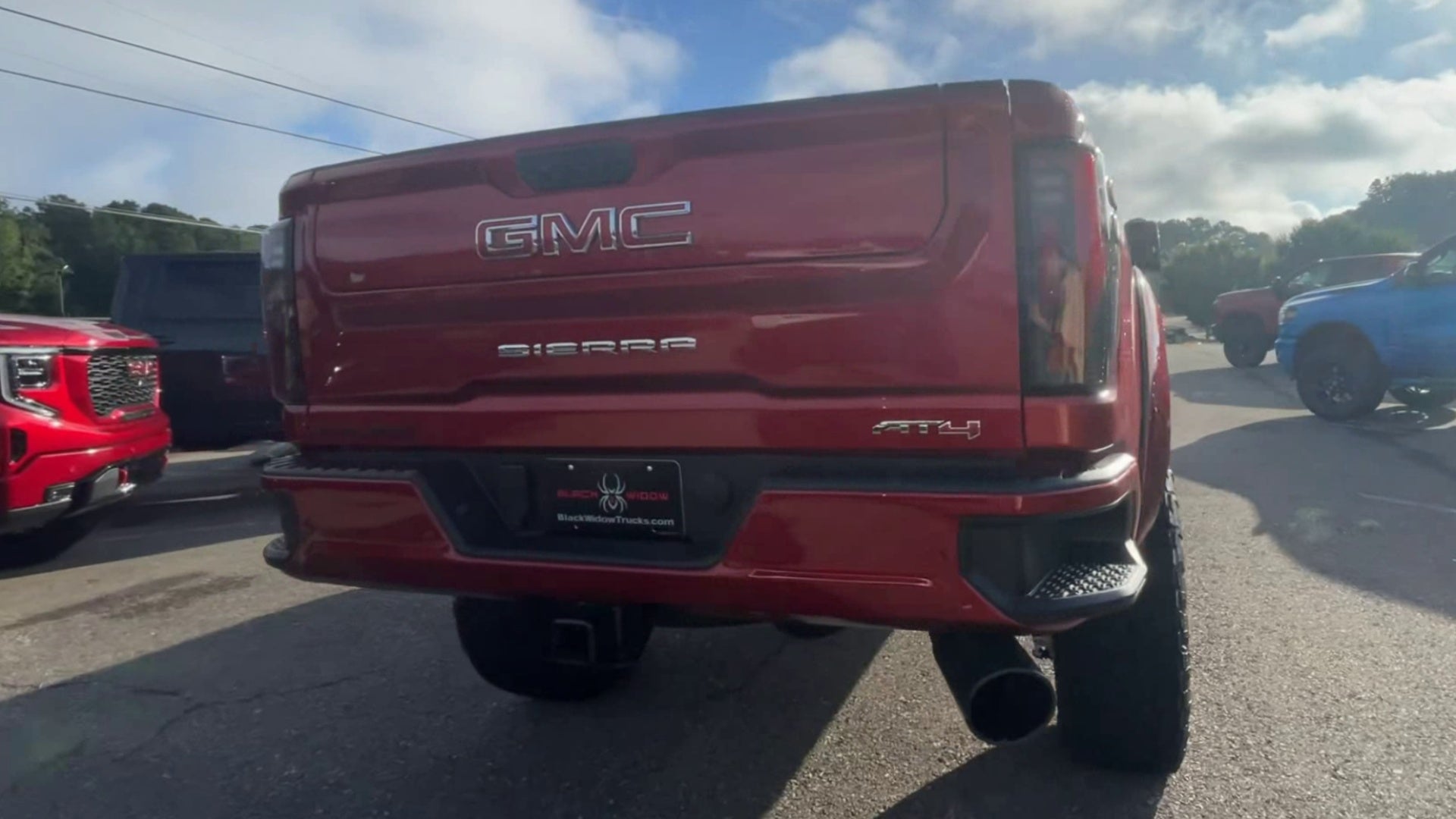 Vehicle Image 9