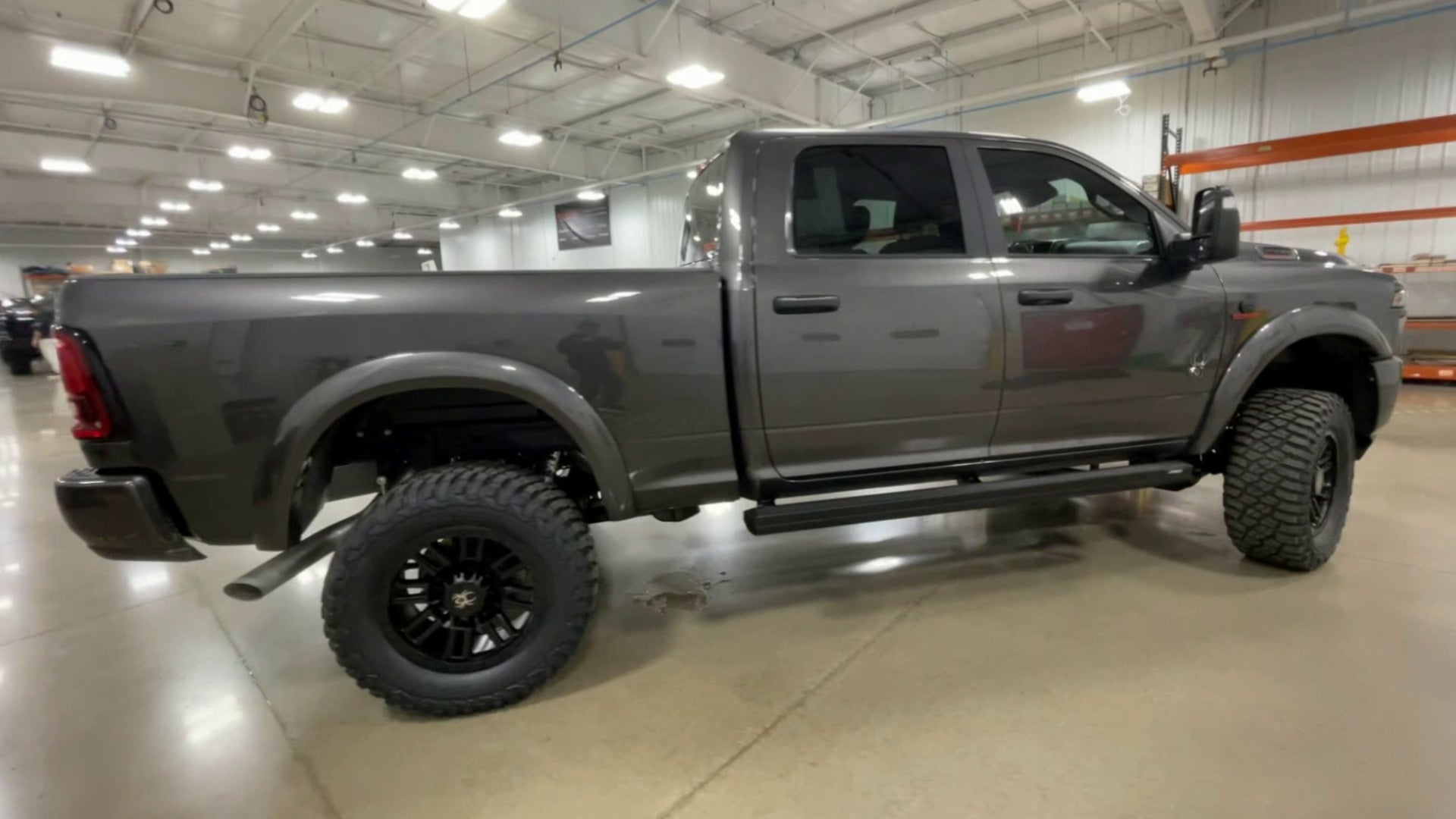 Vehicle Image 9