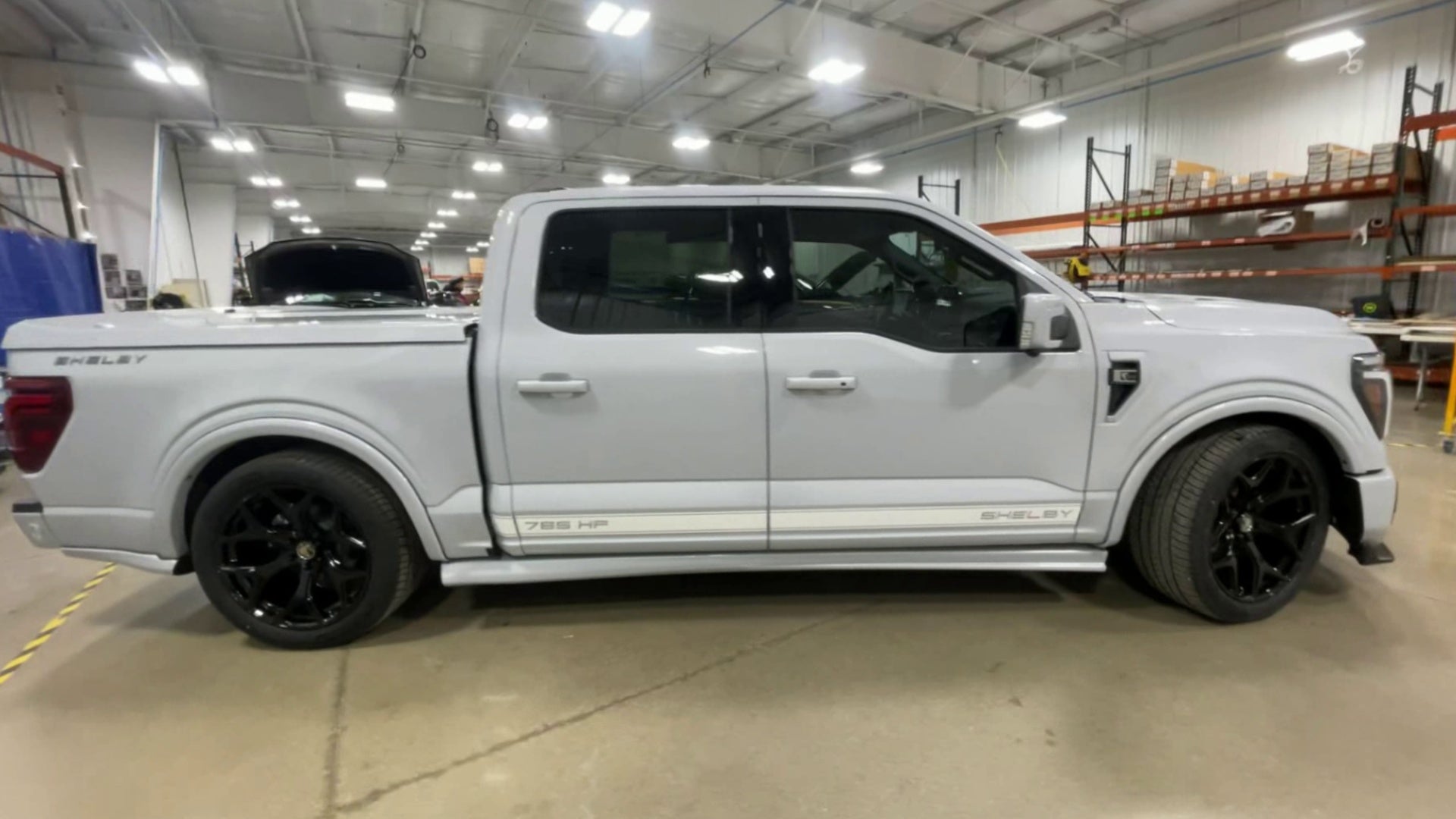 Vehicle Image 9