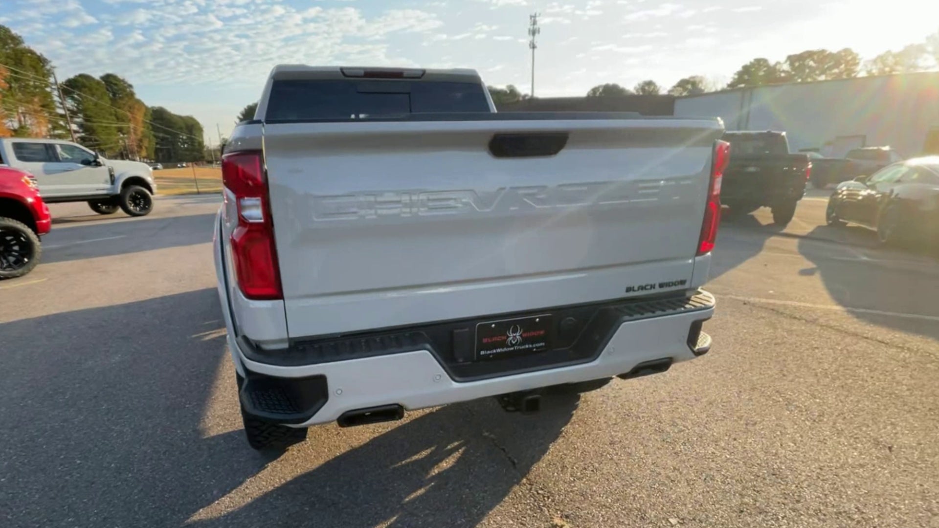 Vehicle Image 9