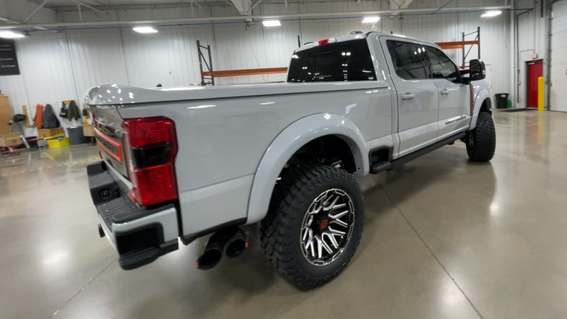 Vehicle Image 9