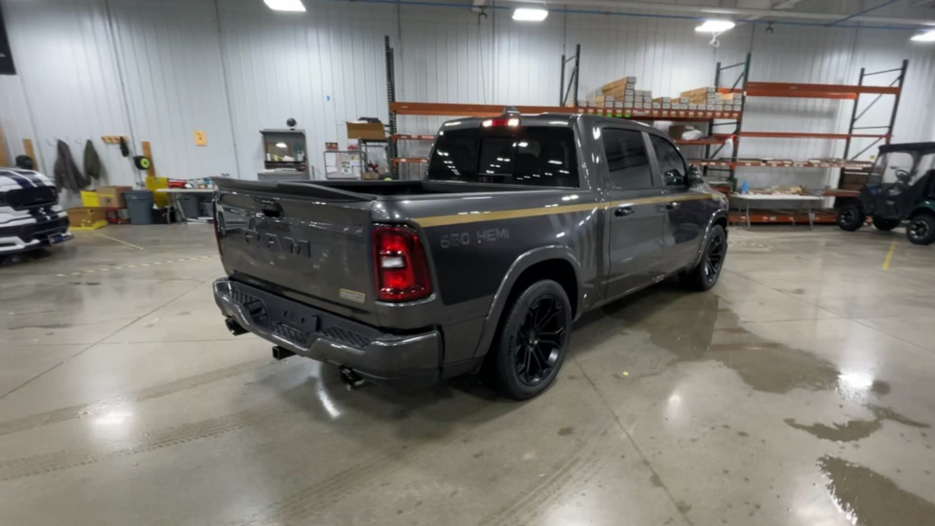 Vehicle Image 9