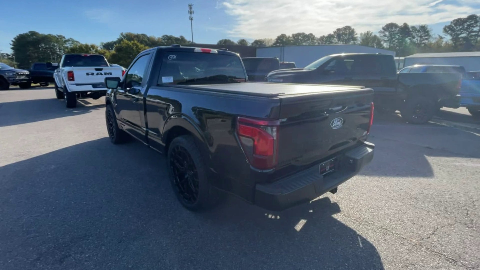 Vehicle Image 9