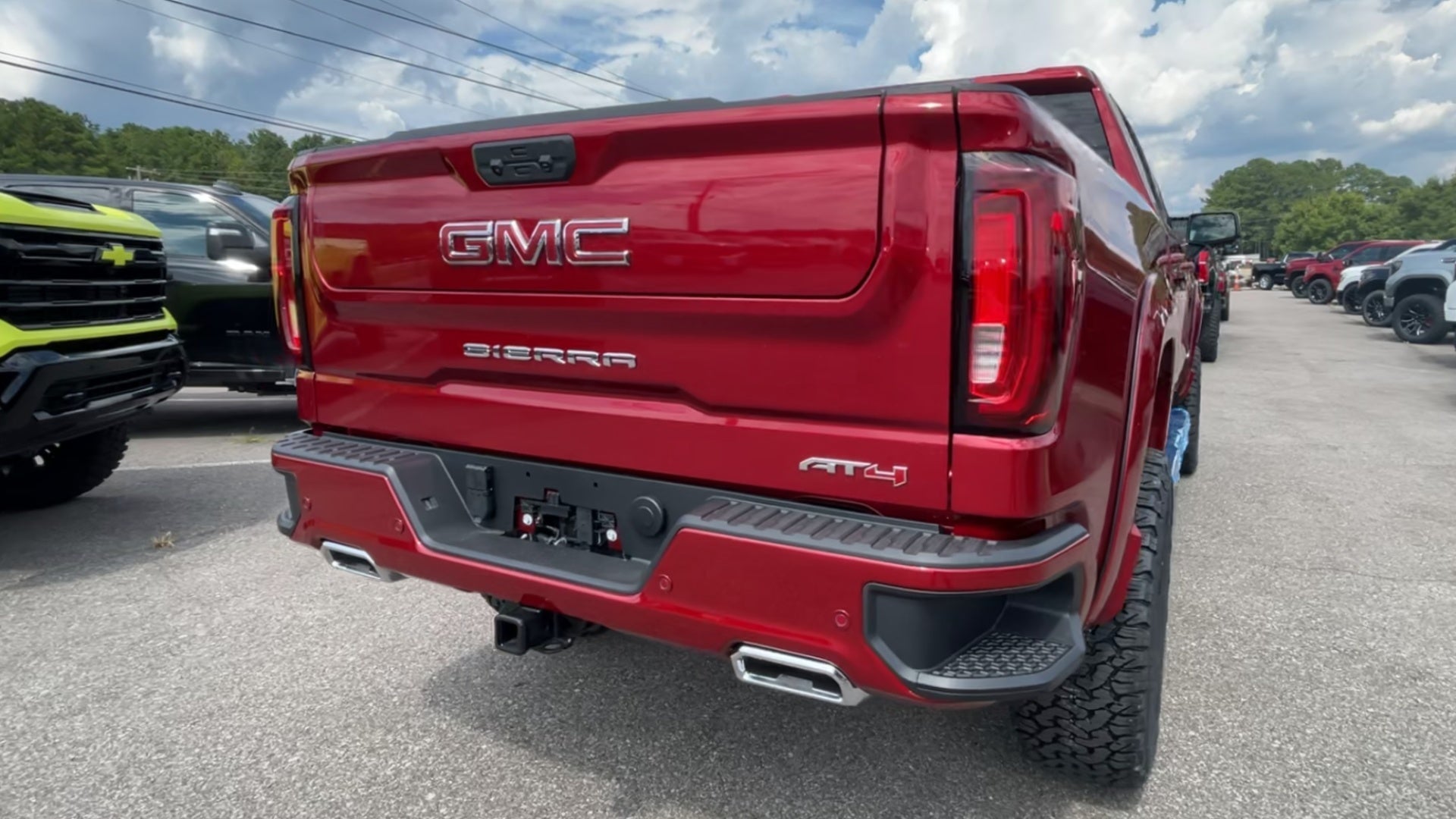 Vehicle Image 9