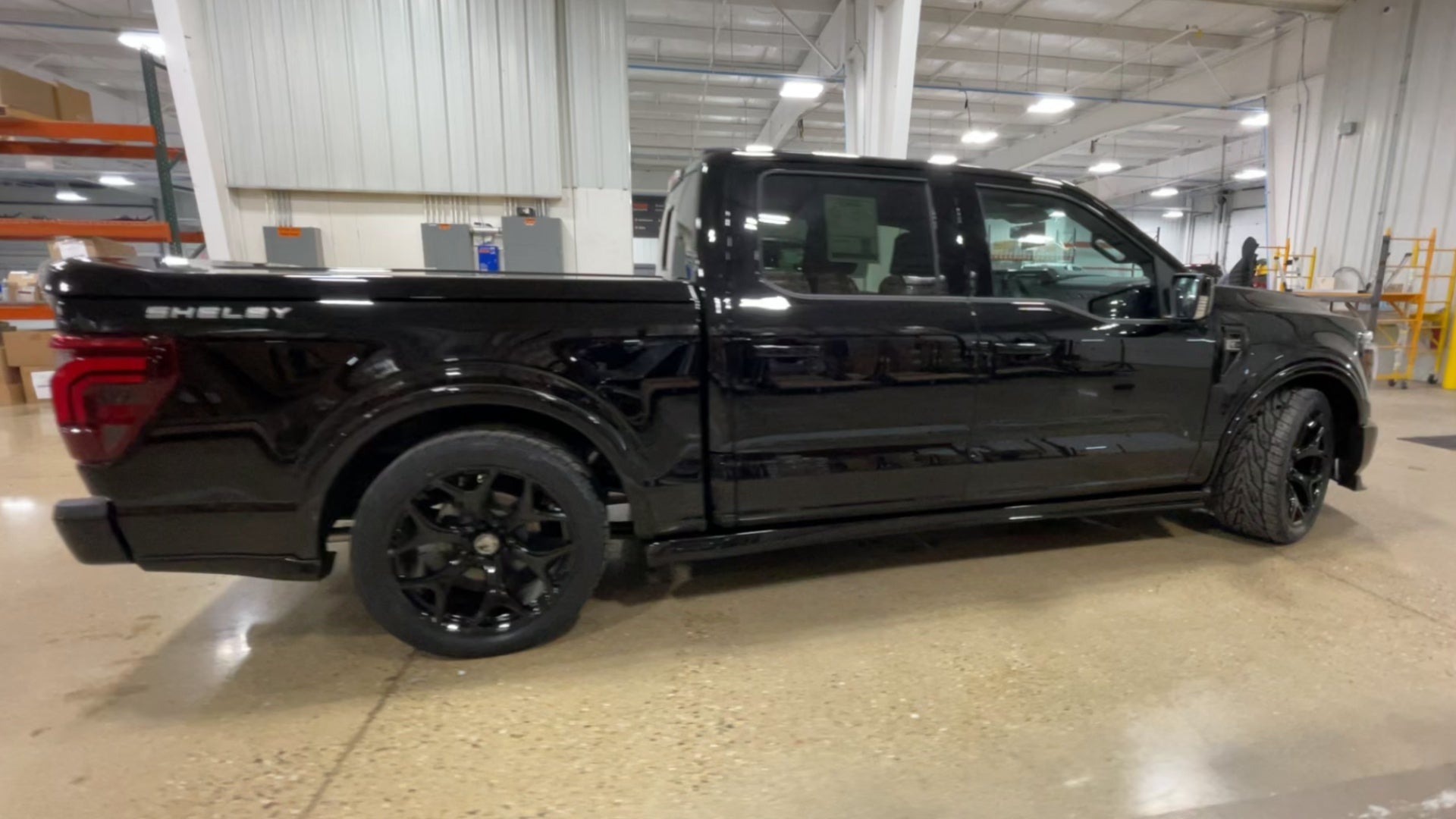 Vehicle Image 9