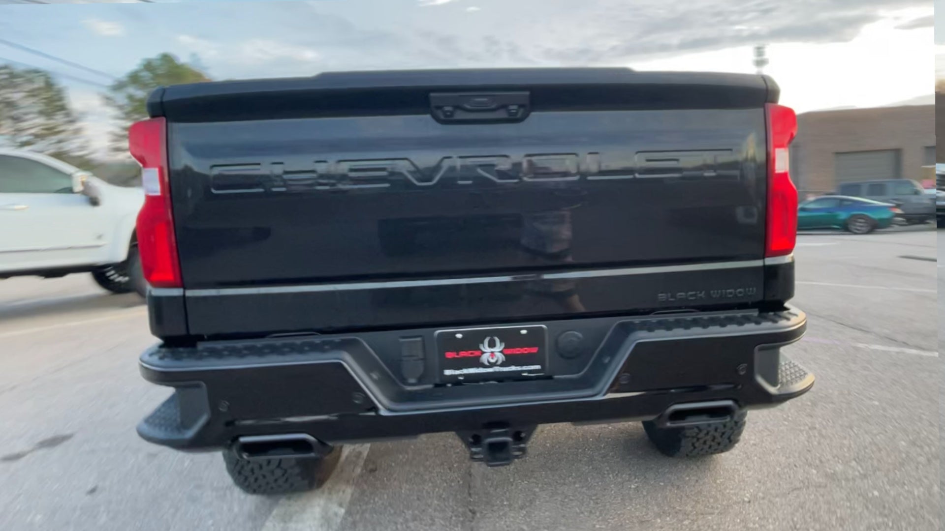 Vehicle Image 9