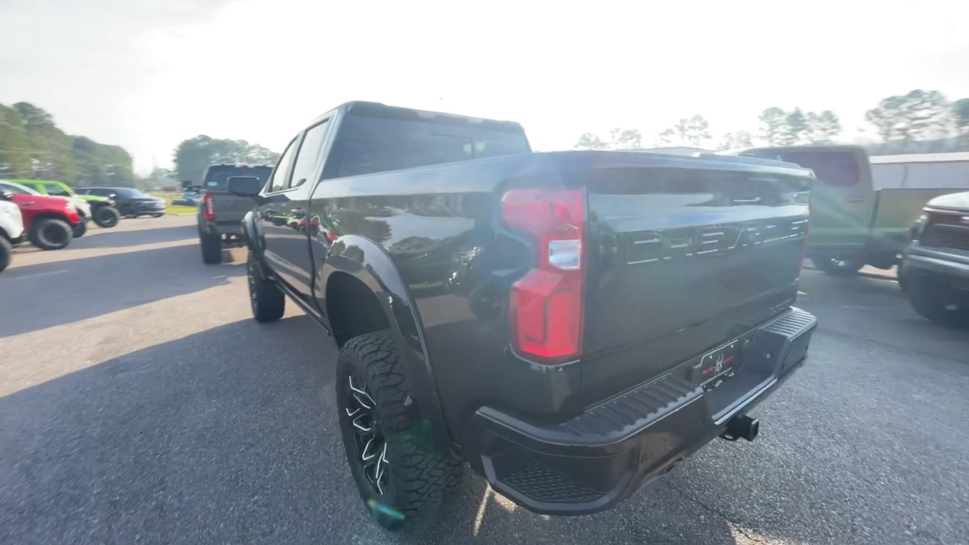 Vehicle Image 9