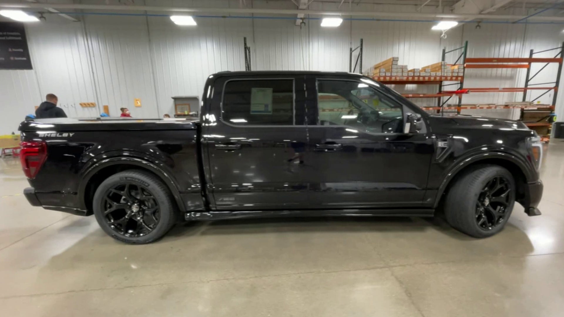 Vehicle Image 9