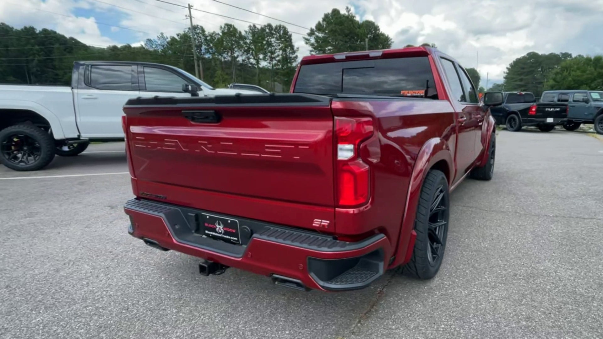Vehicle Image 9