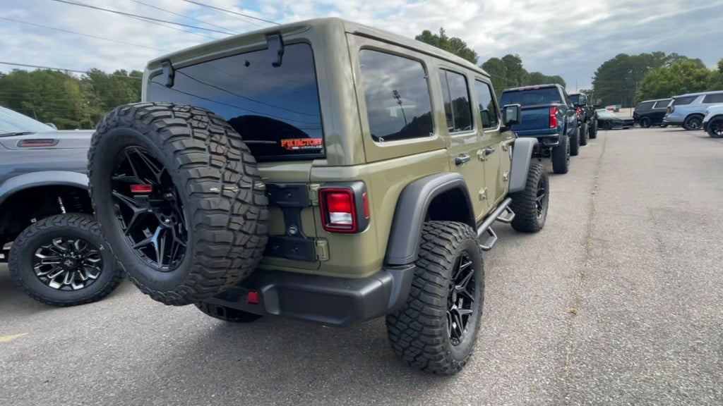 Vehicle Image 9