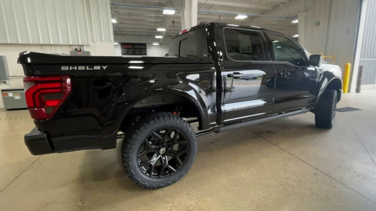 Vehicle Image 9