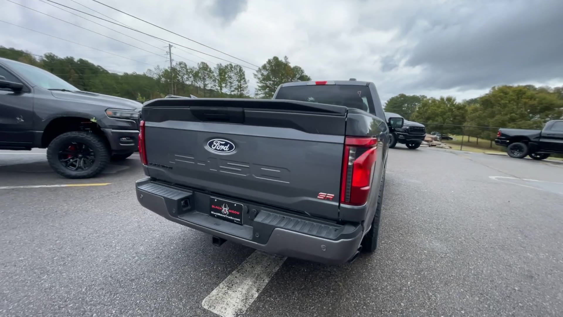 Vehicle Image 9