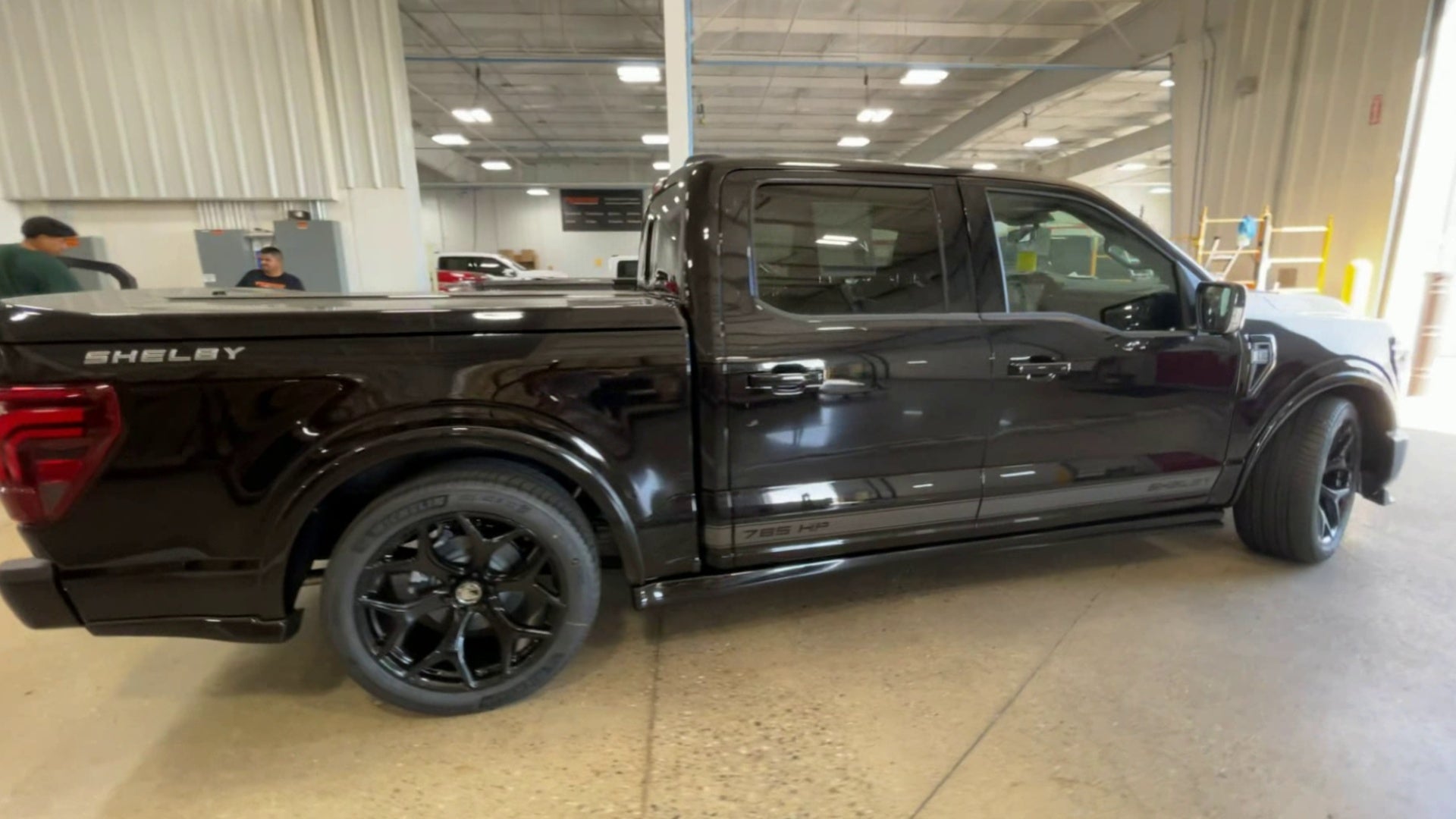 Vehicle Image 9