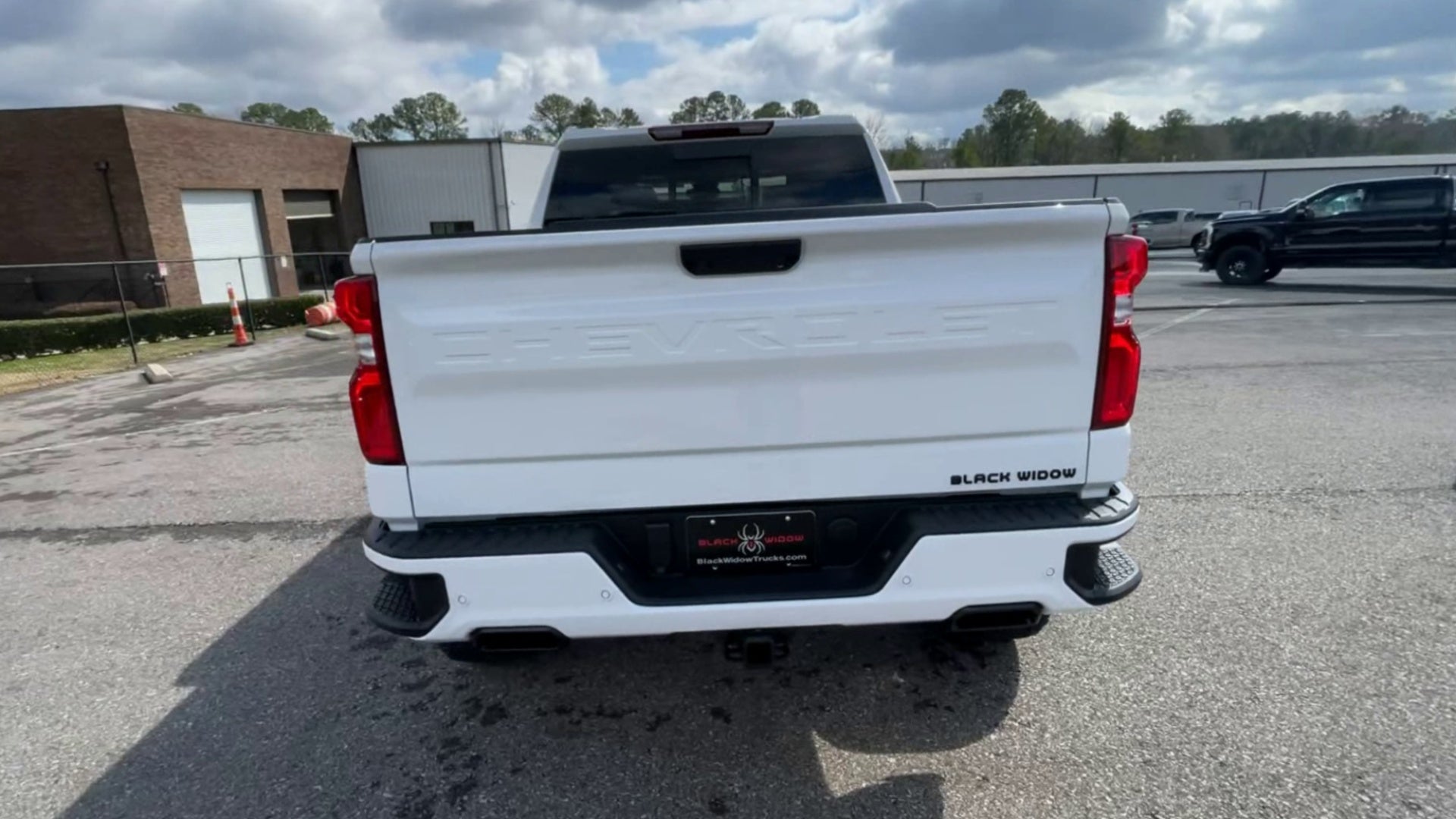 Vehicle Image 9