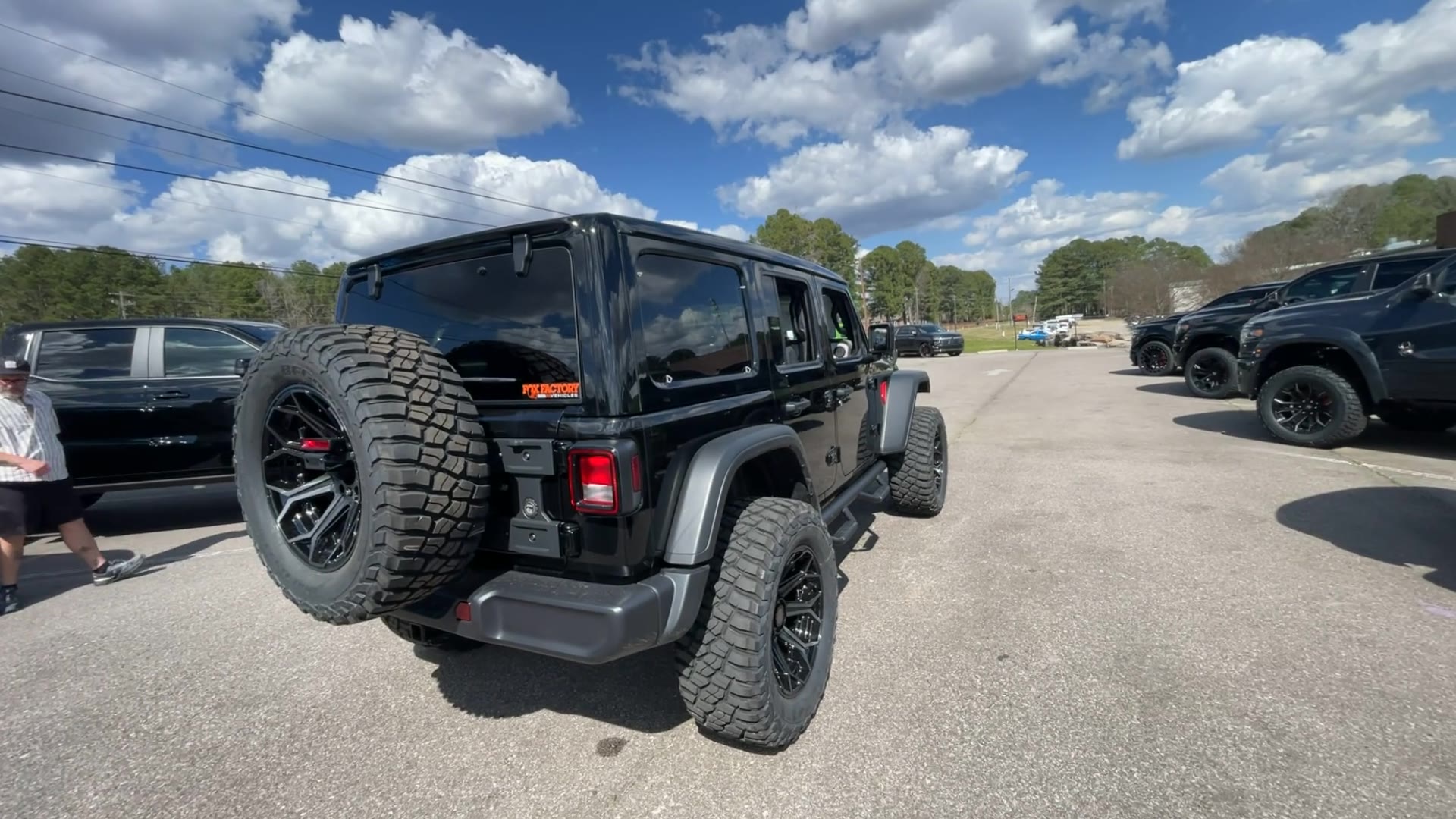 Vehicle Image 9