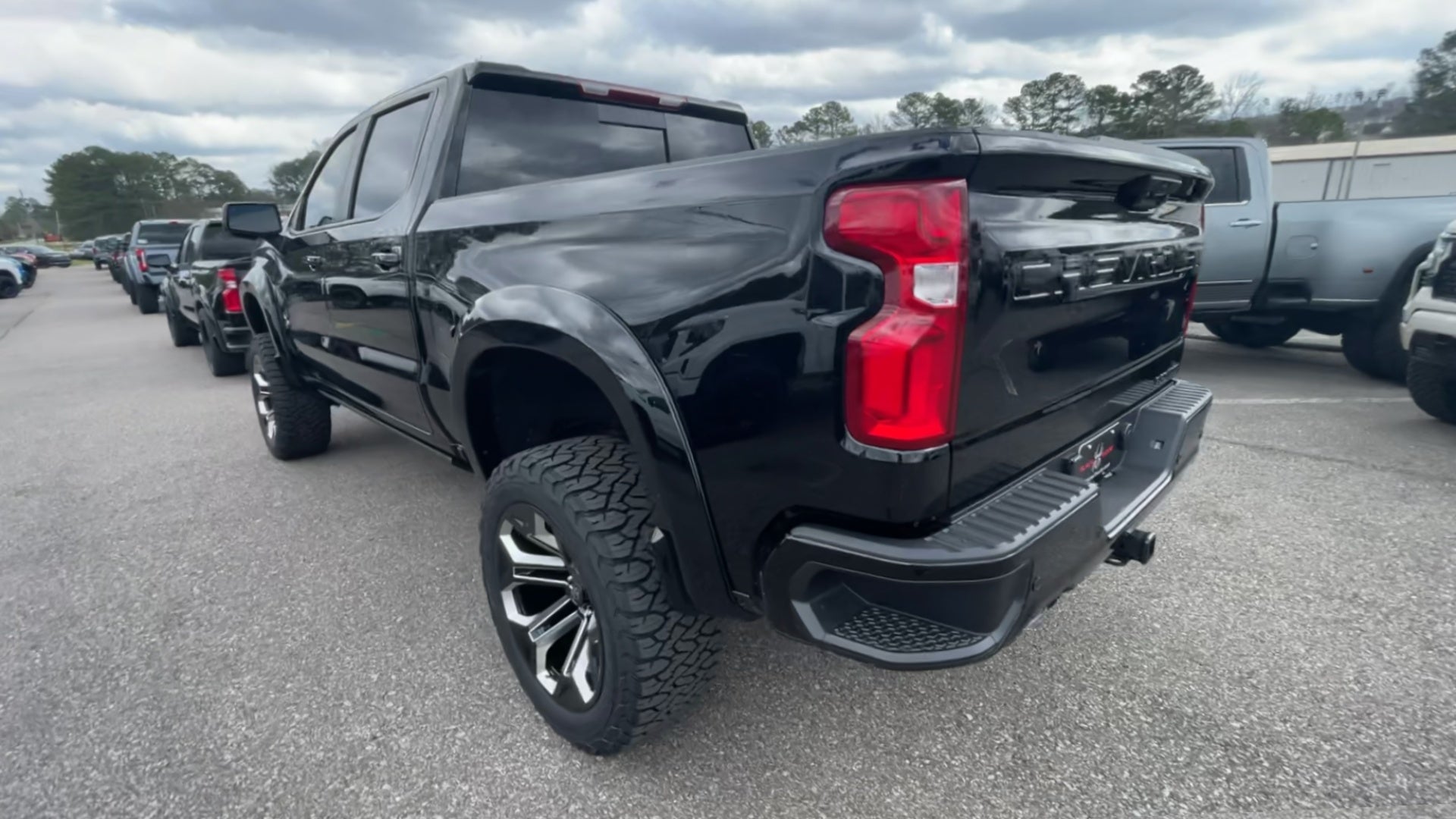 Vehicle Image 9