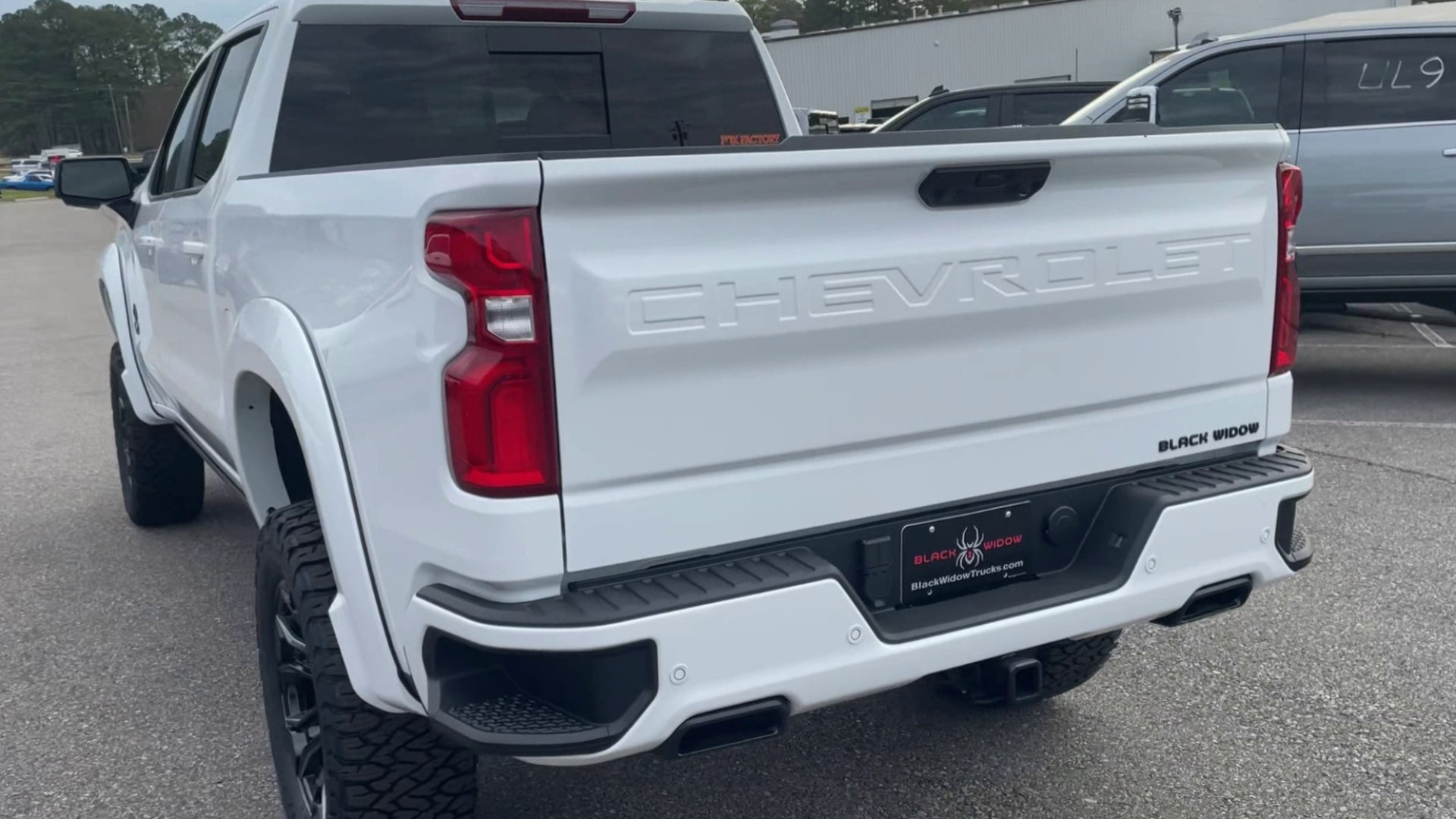 Vehicle Image 9