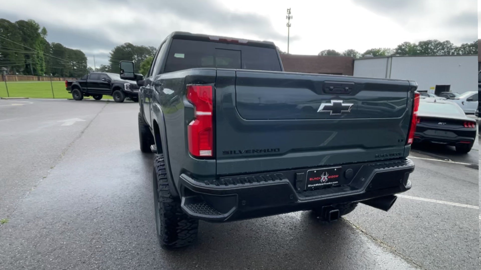 Vehicle Image 9