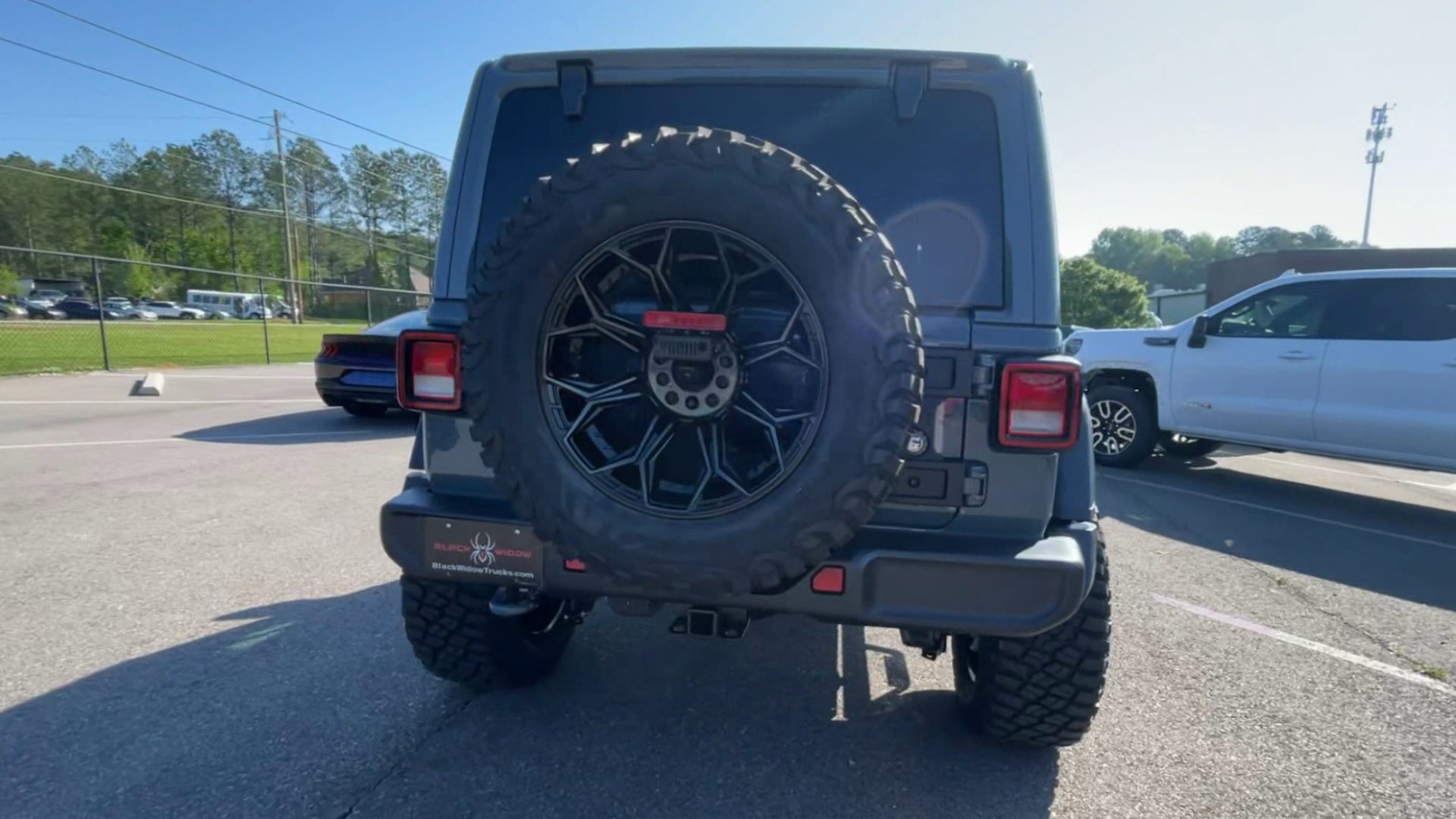 Vehicle Image 9