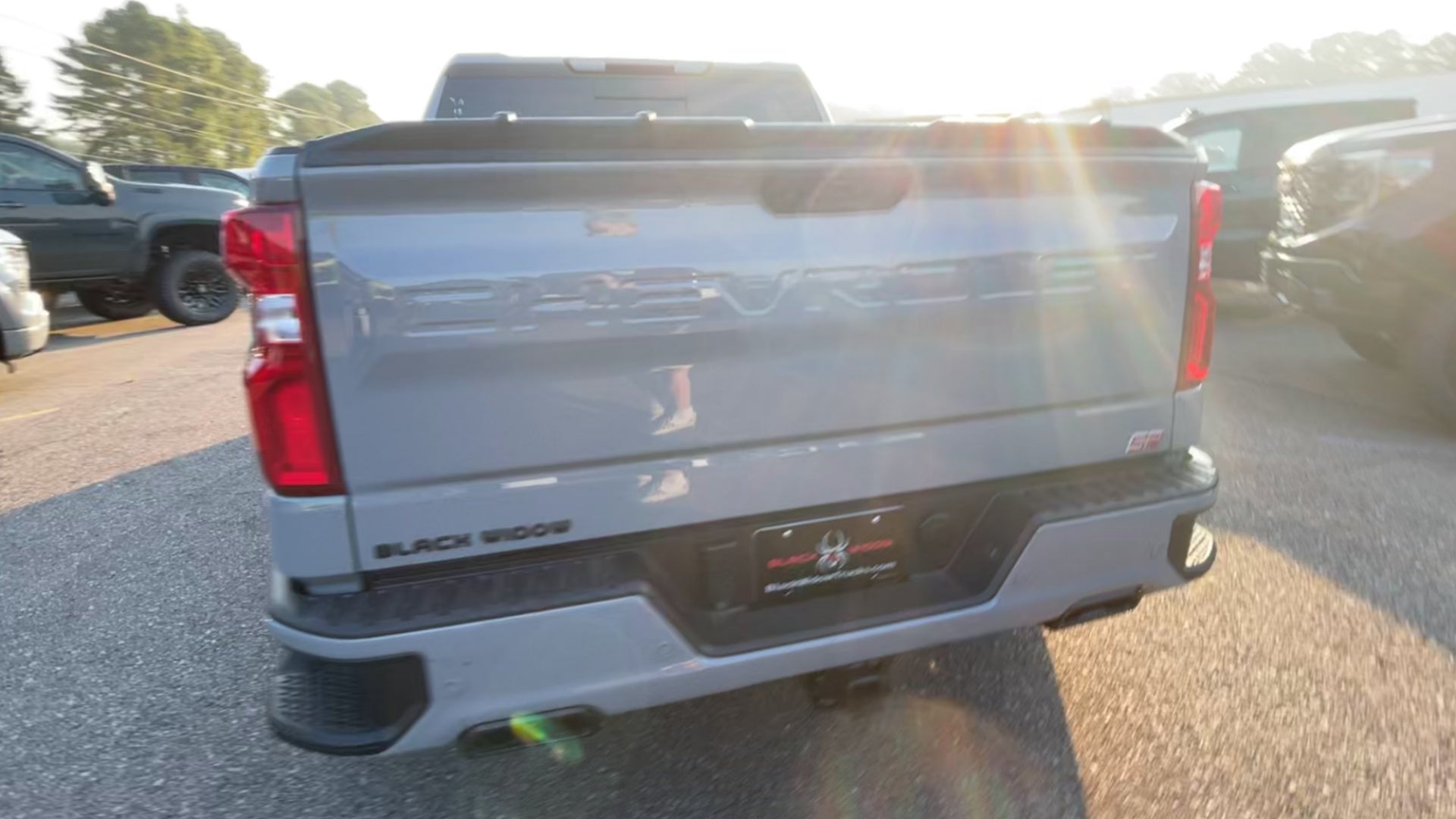 Vehicle Image 9