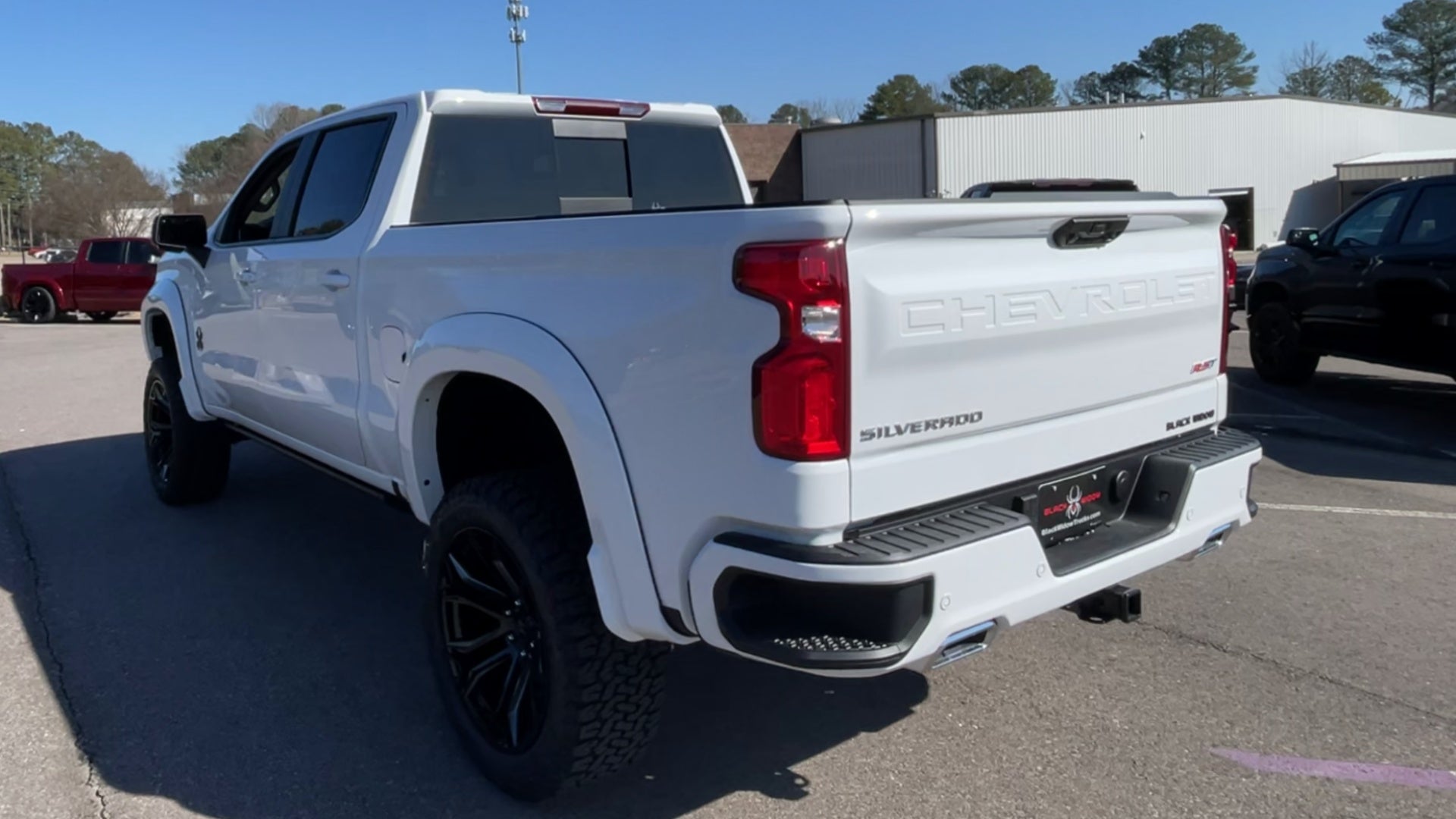 Vehicle Image 9