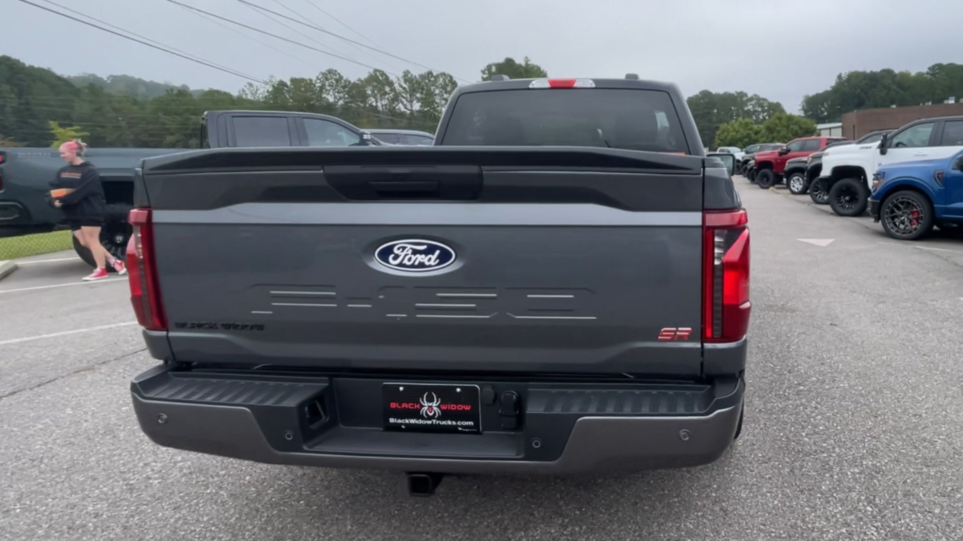 Vehicle Image 9