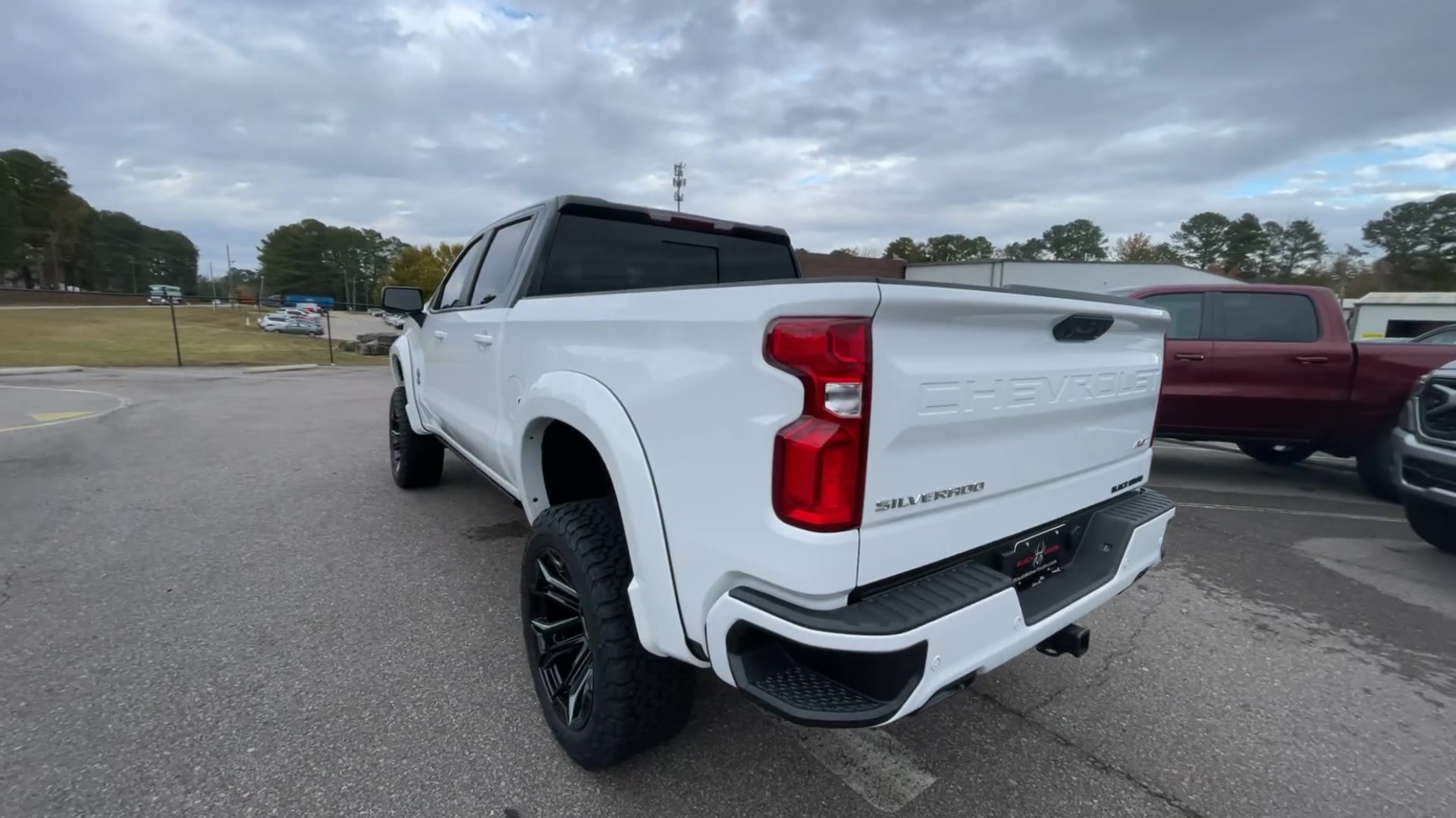Vehicle Image 9