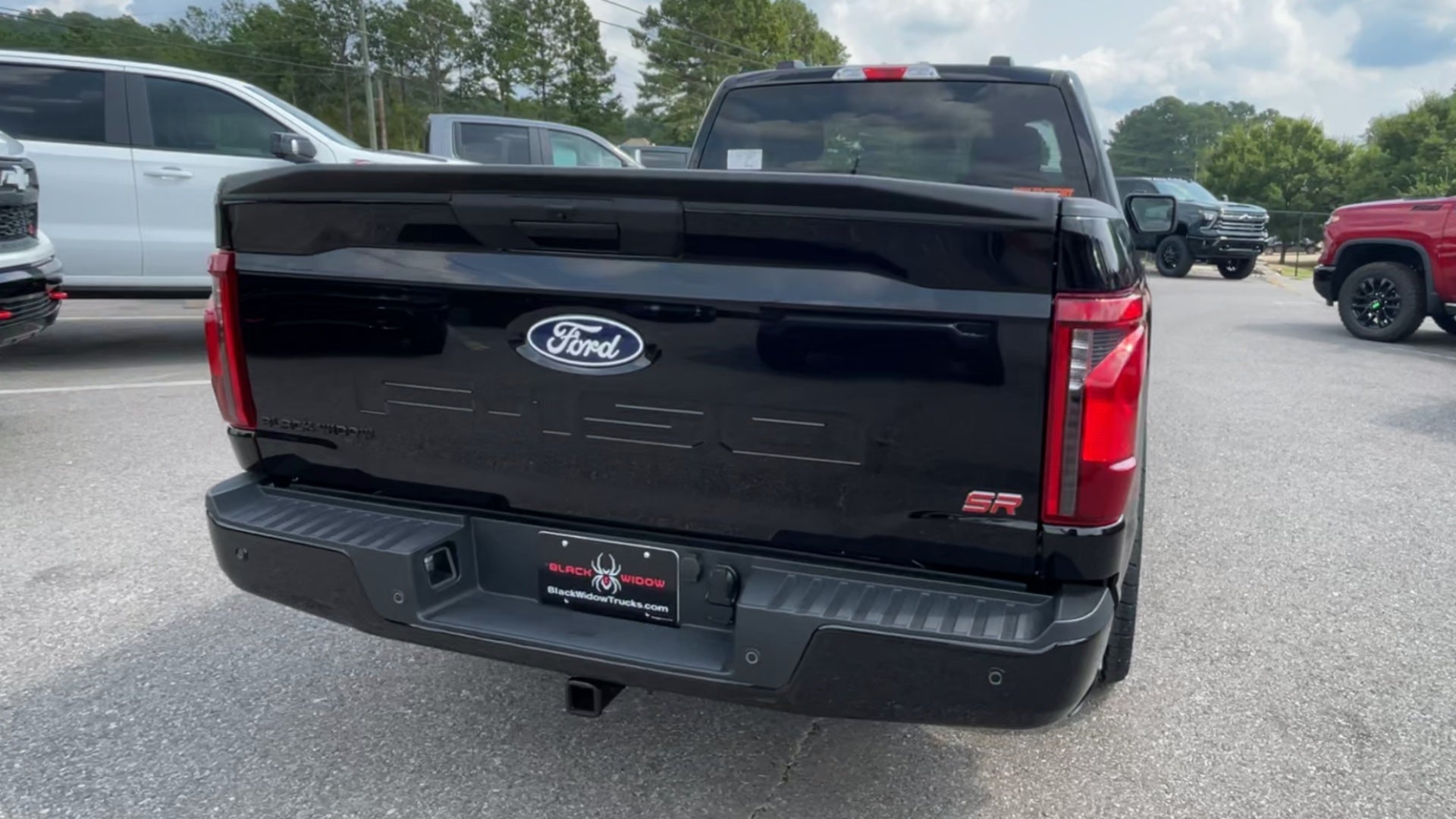 Vehicle Image 9