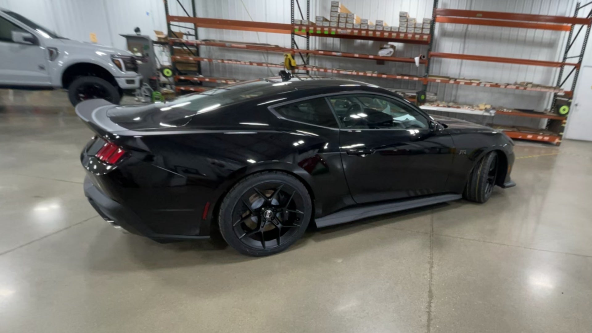 Vehicle Image 9