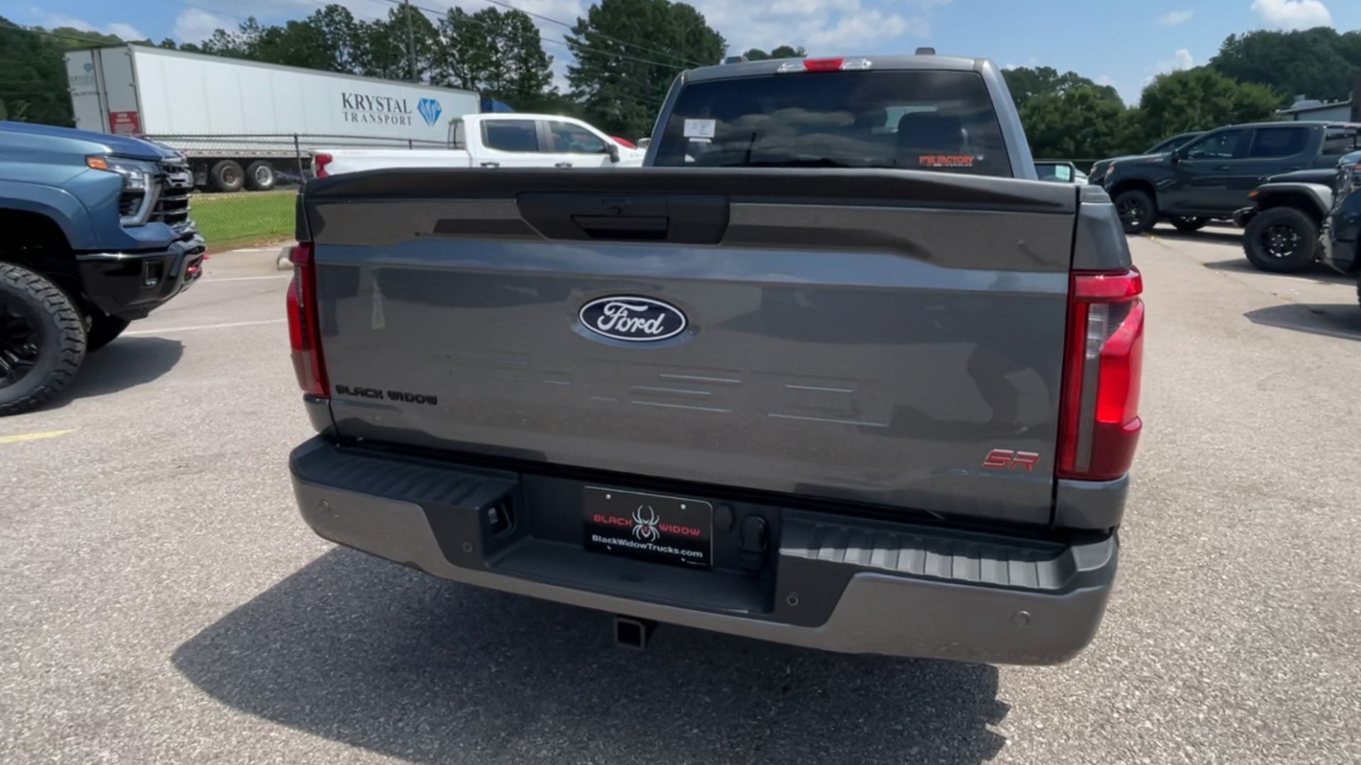 Vehicle Image 9
