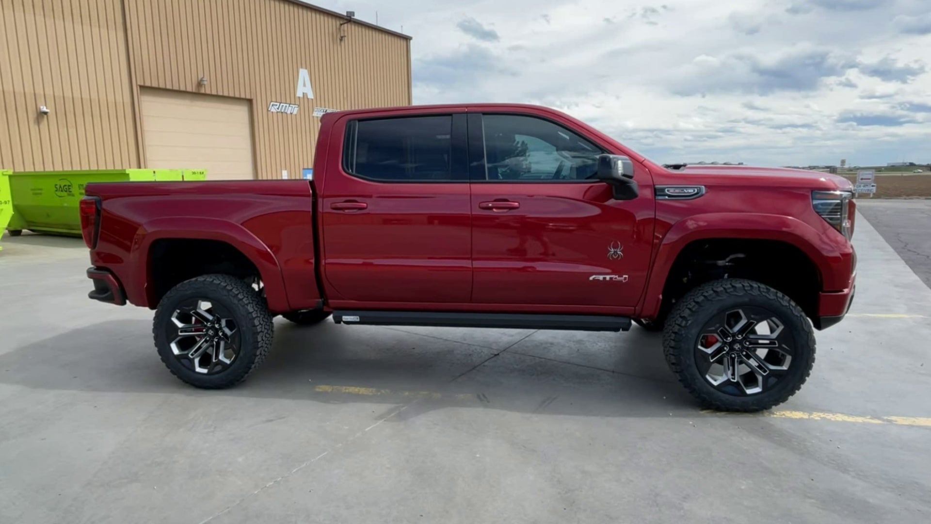 Vehicle Image 9