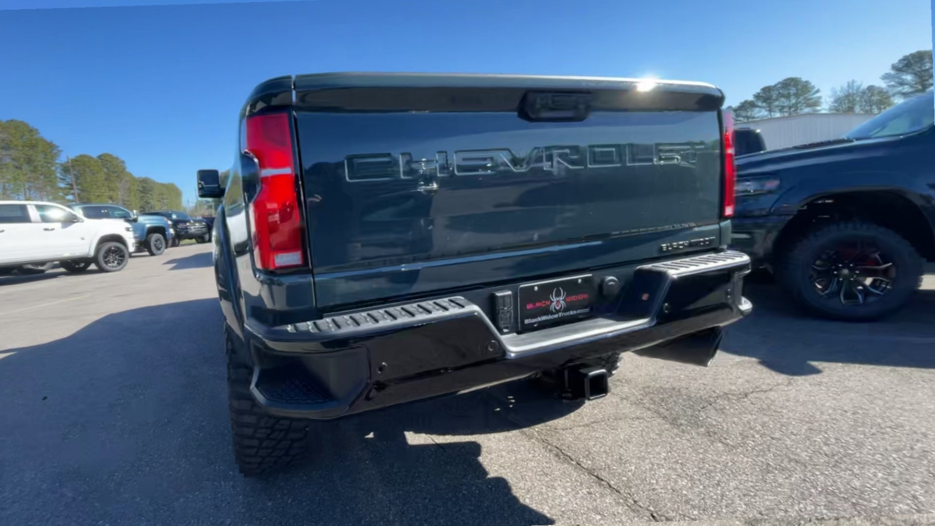 Vehicle Image 9